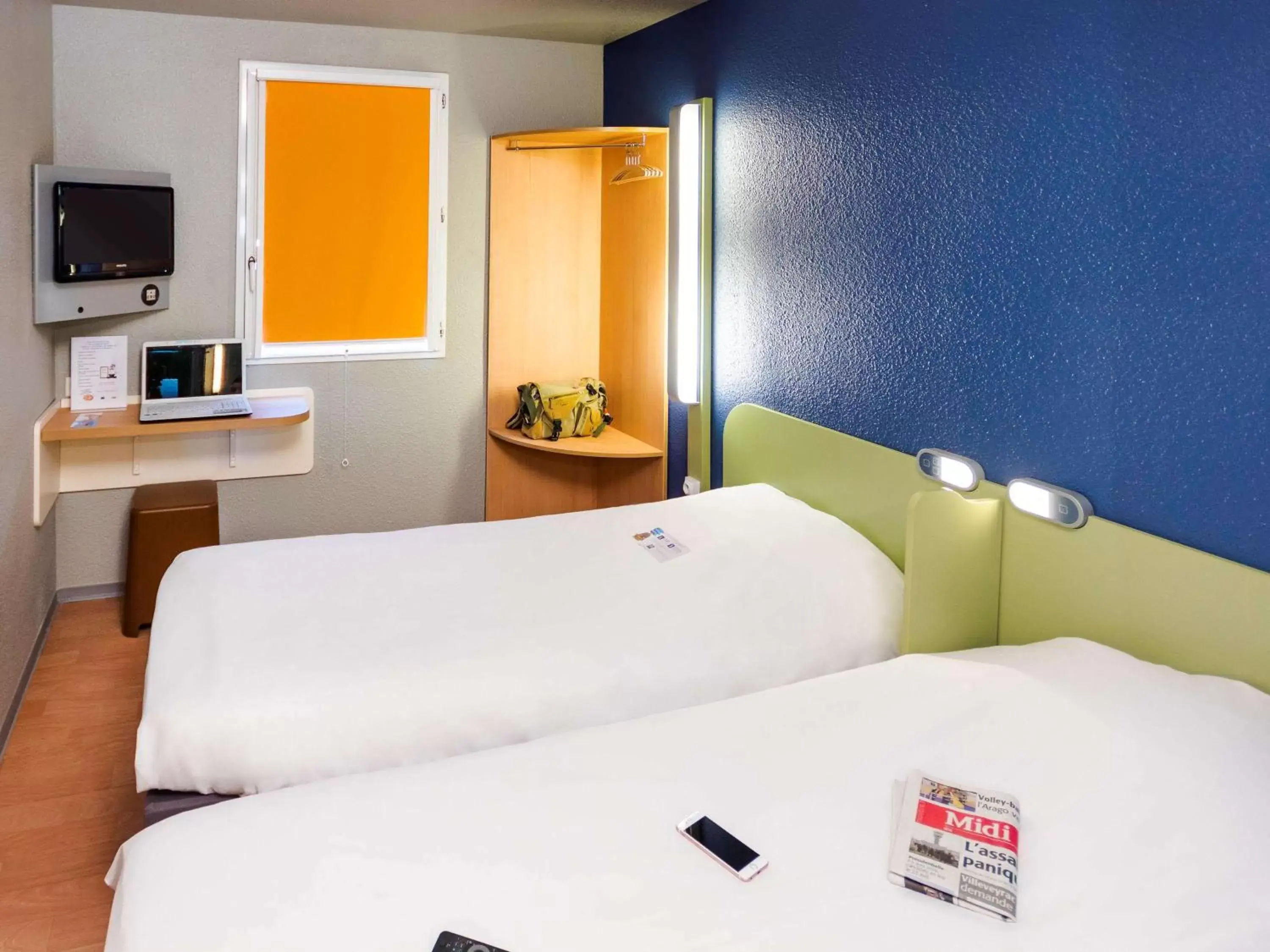 Photo of the whole room, Bed in ibis budget Sète centre