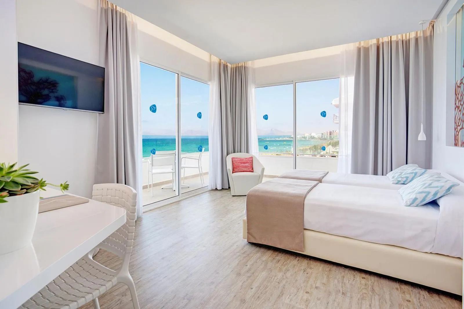 Bedroom, Bed in The Sea Hotel by Grupotel - Adults Only