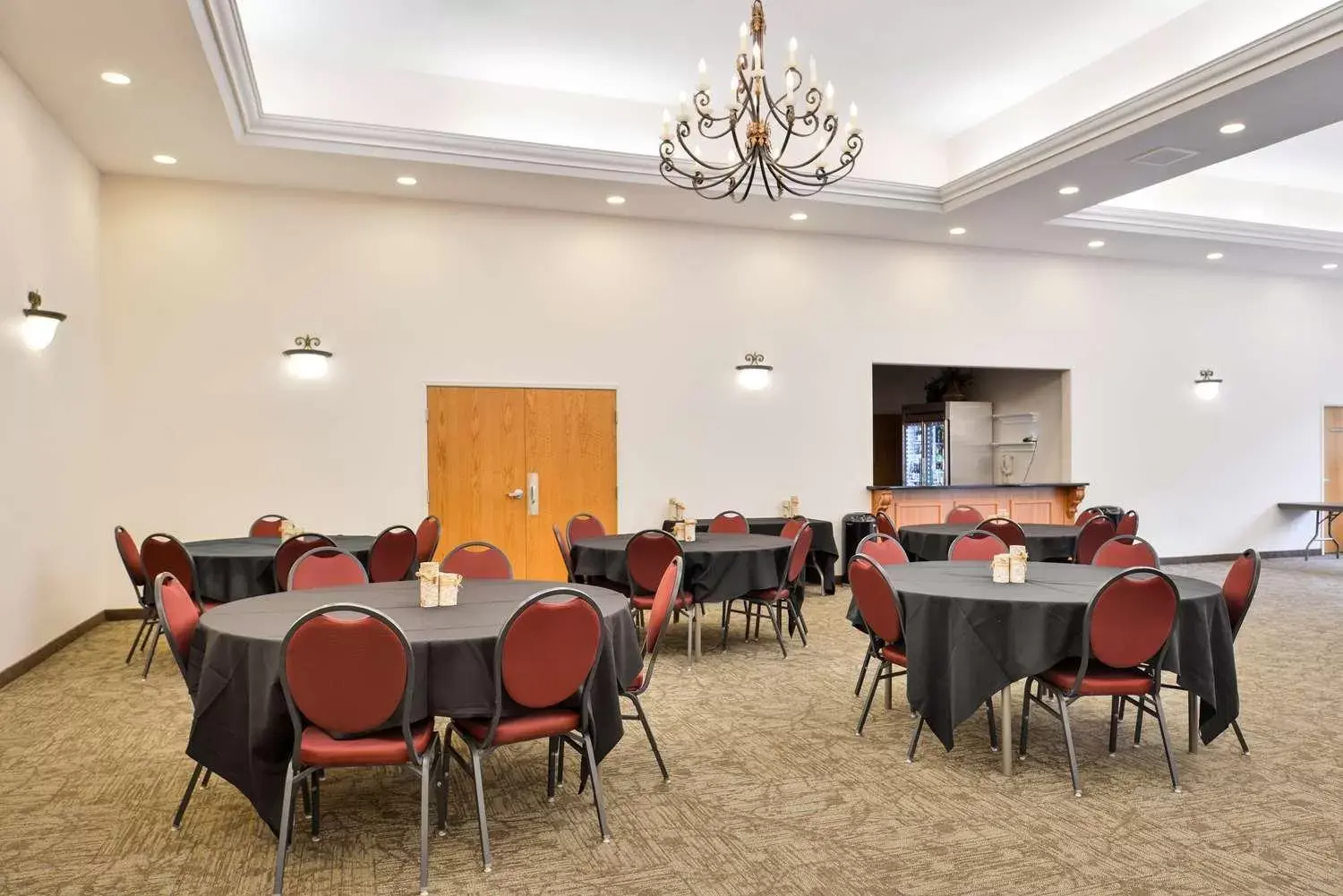 Meeting/conference room, Restaurant/Places to Eat in Best Western Lodge at River's Edge