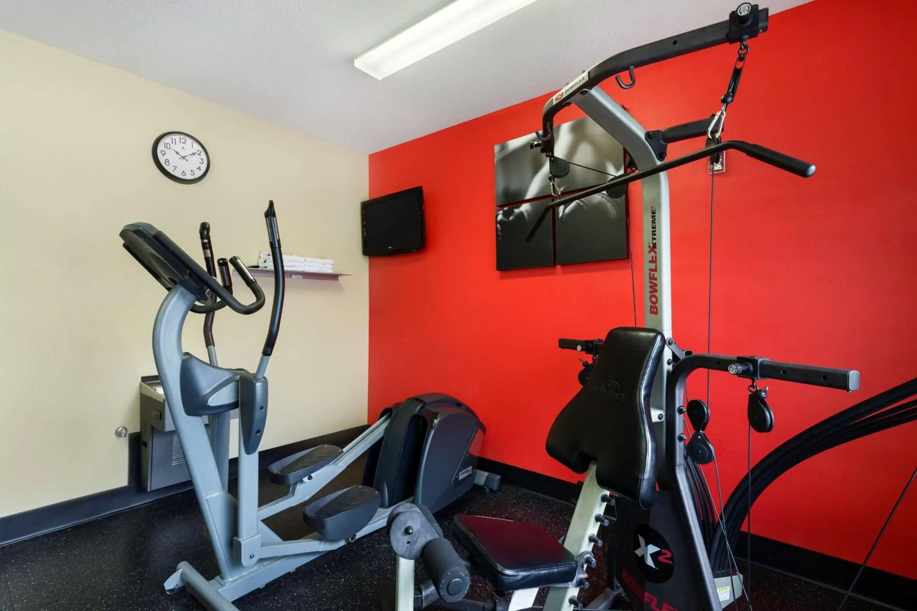Activities, Fitness Center/Facilities in Country Inn & Suites by Radisson, Marion, OH