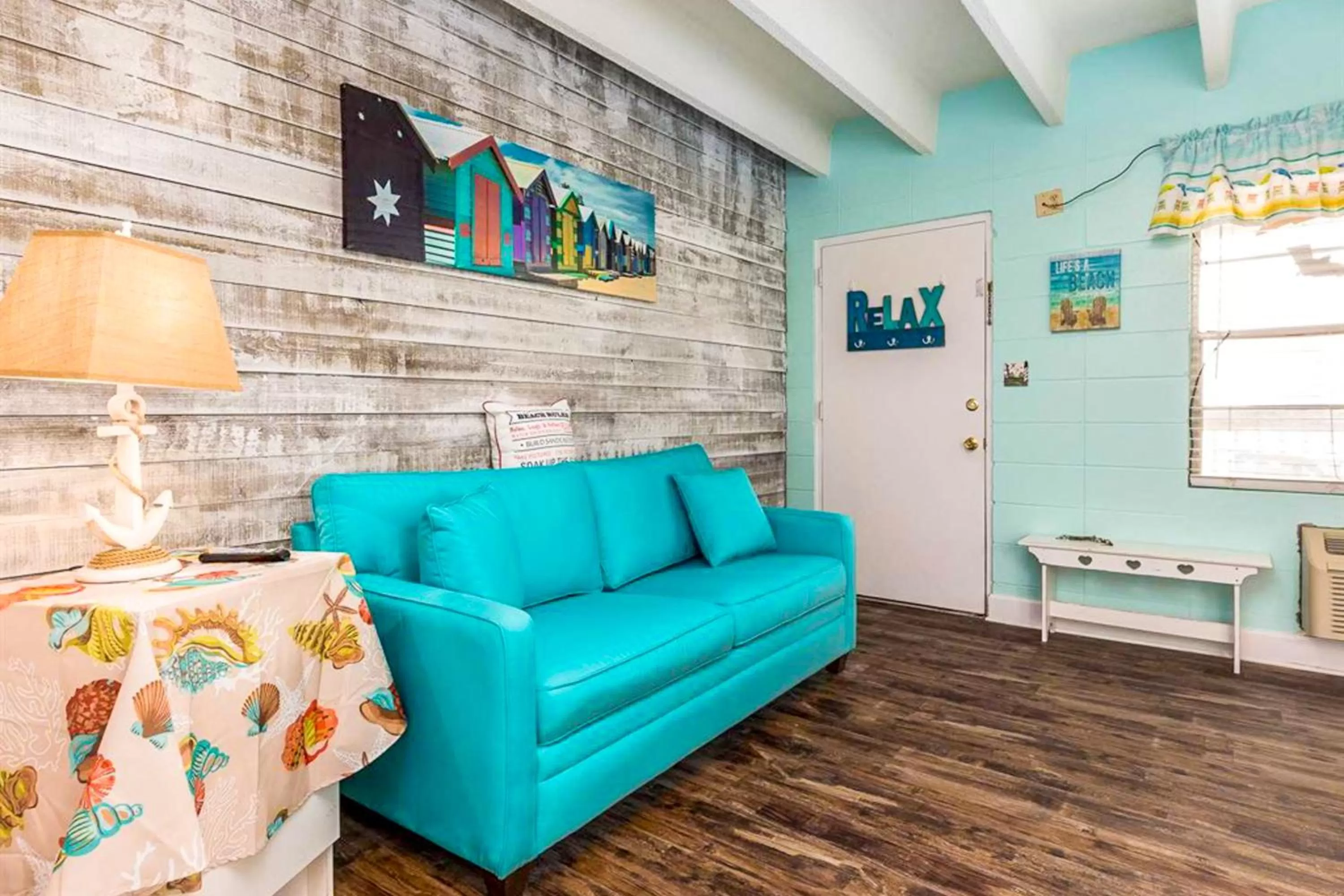 Seating Area in Gulf Village II