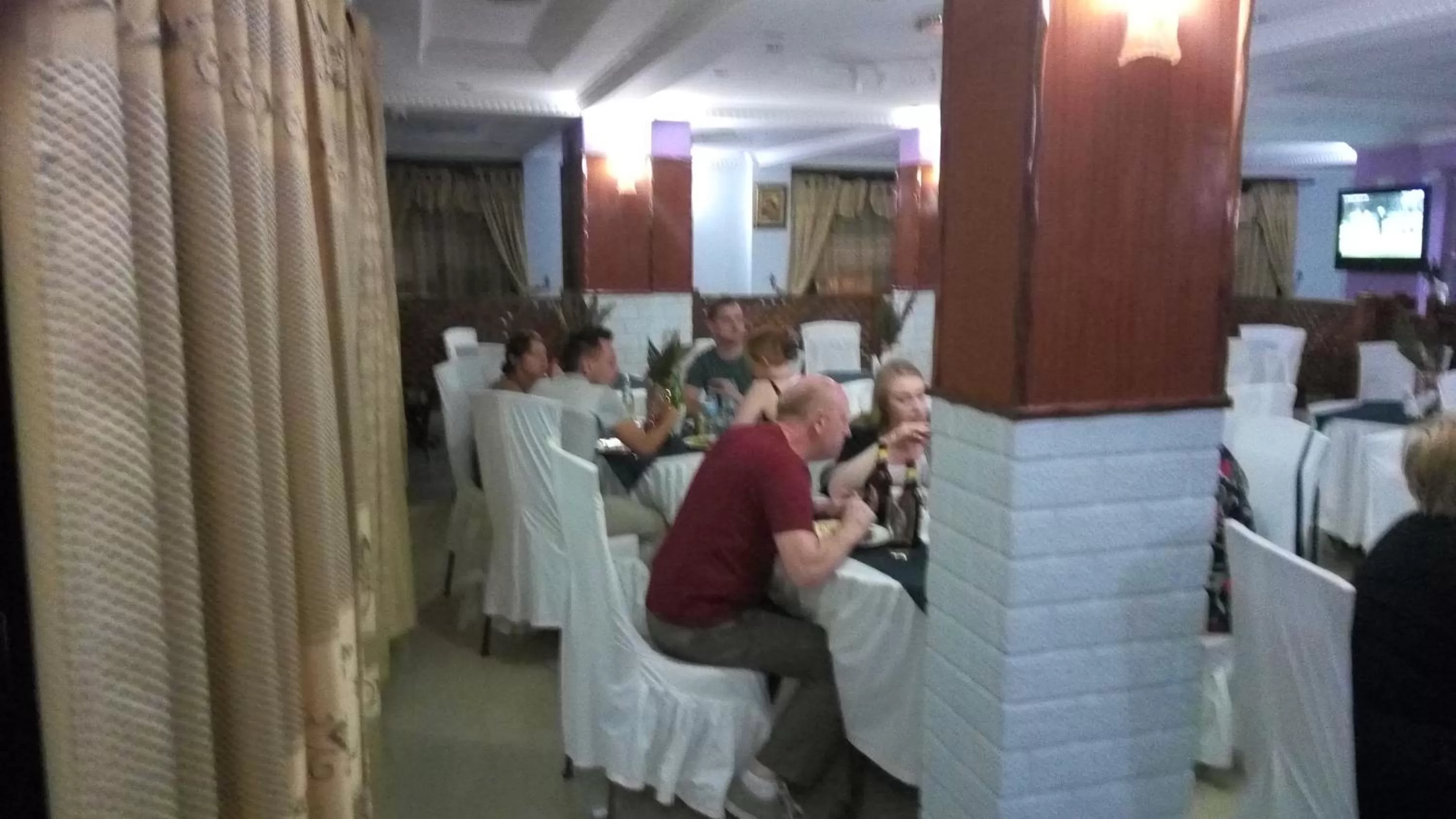 Restaurant/places to eat in Natron Palace Hotel