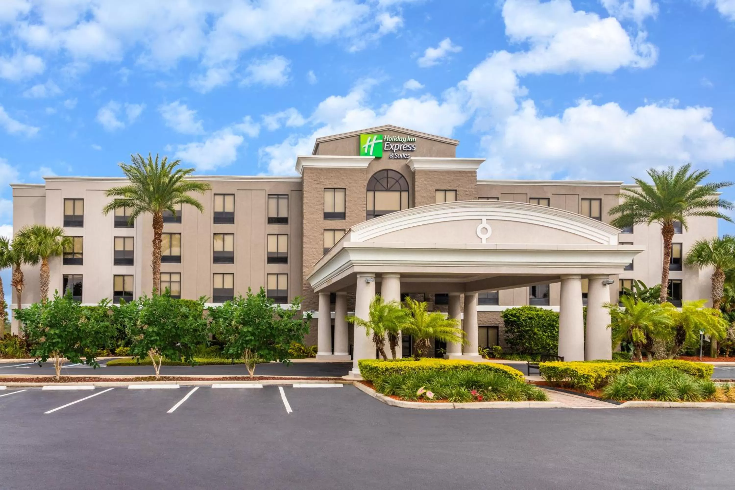 Holiday Inn Express & Suites Lake Placid by IHG