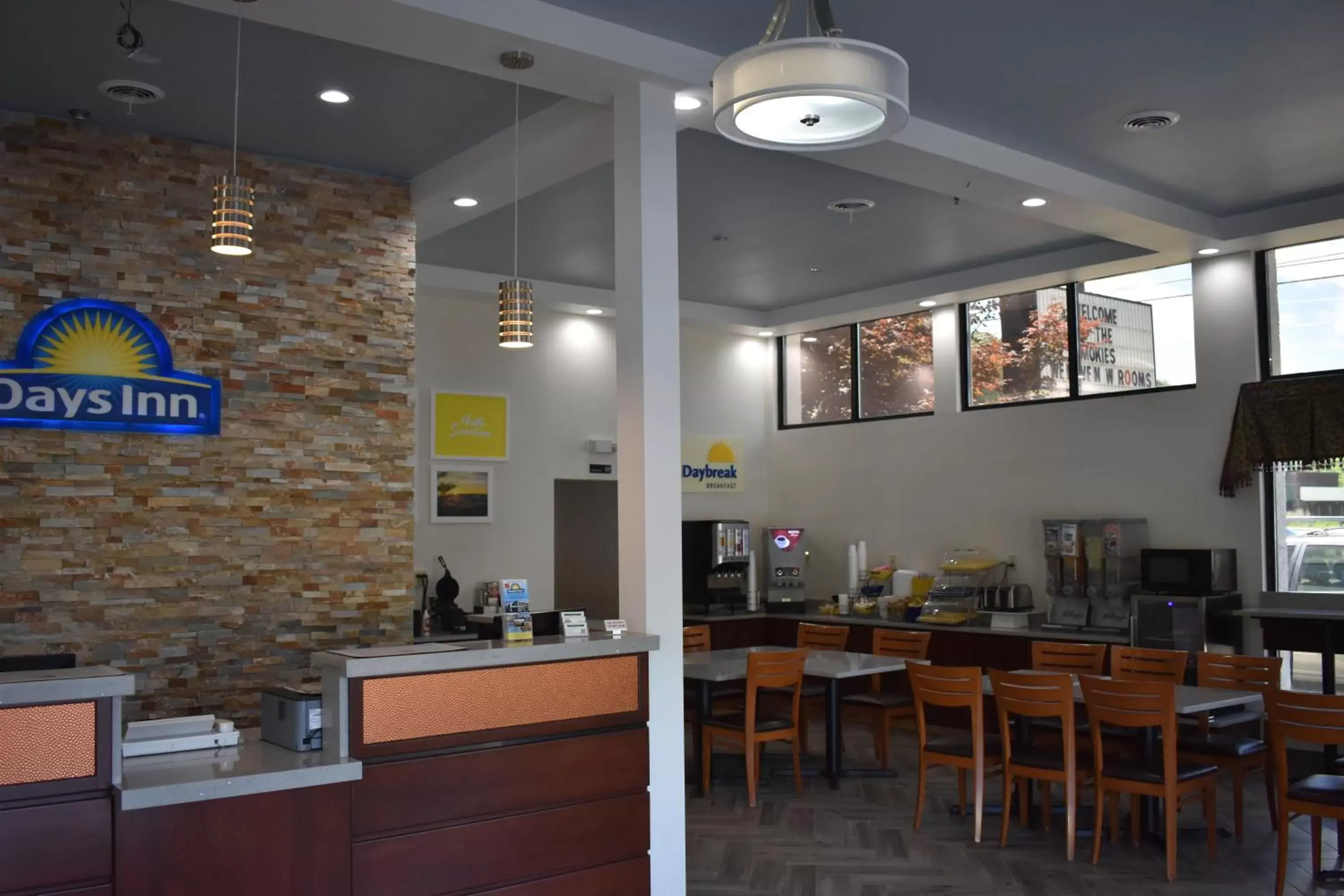 Continental breakfast, Restaurant/Places to Eat in Days Inn by Wyndham Kodak/Sevierville Intrstate SmokeyMntns