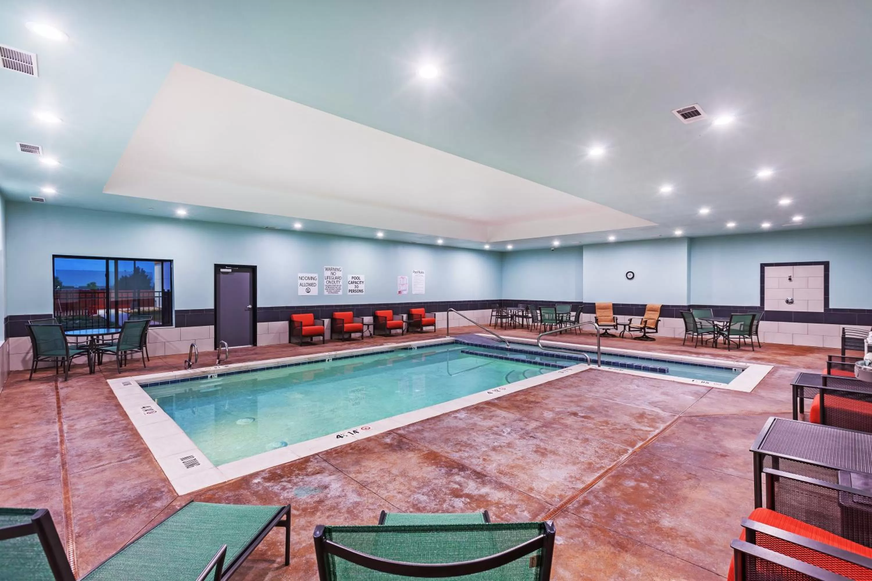 Swimming pool in Holiday Inn Express & Suites Perryton by IHG