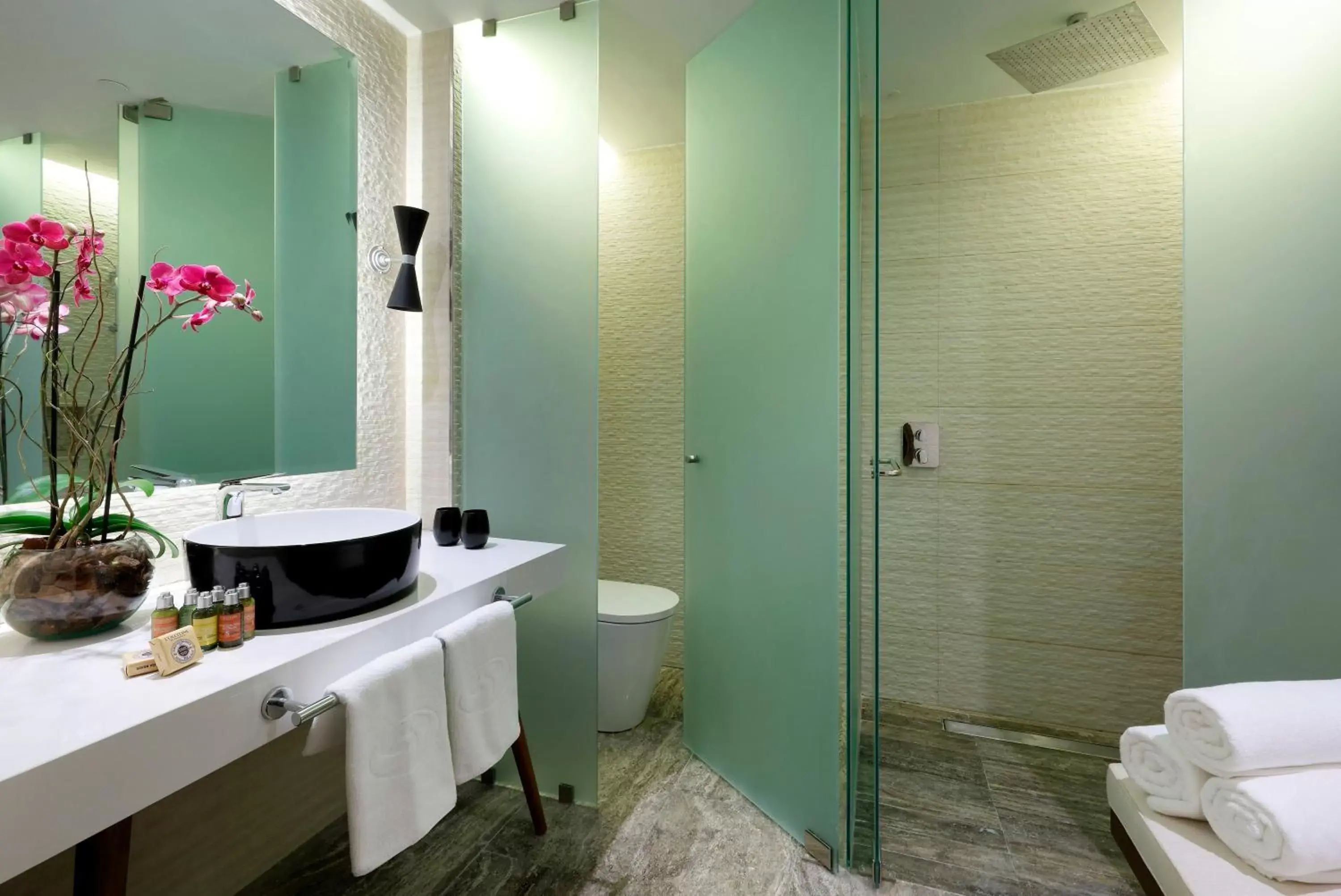 Shower, Bathroom in Grand Palladium Costa Mujeres Resort & Spa - All Inclusive