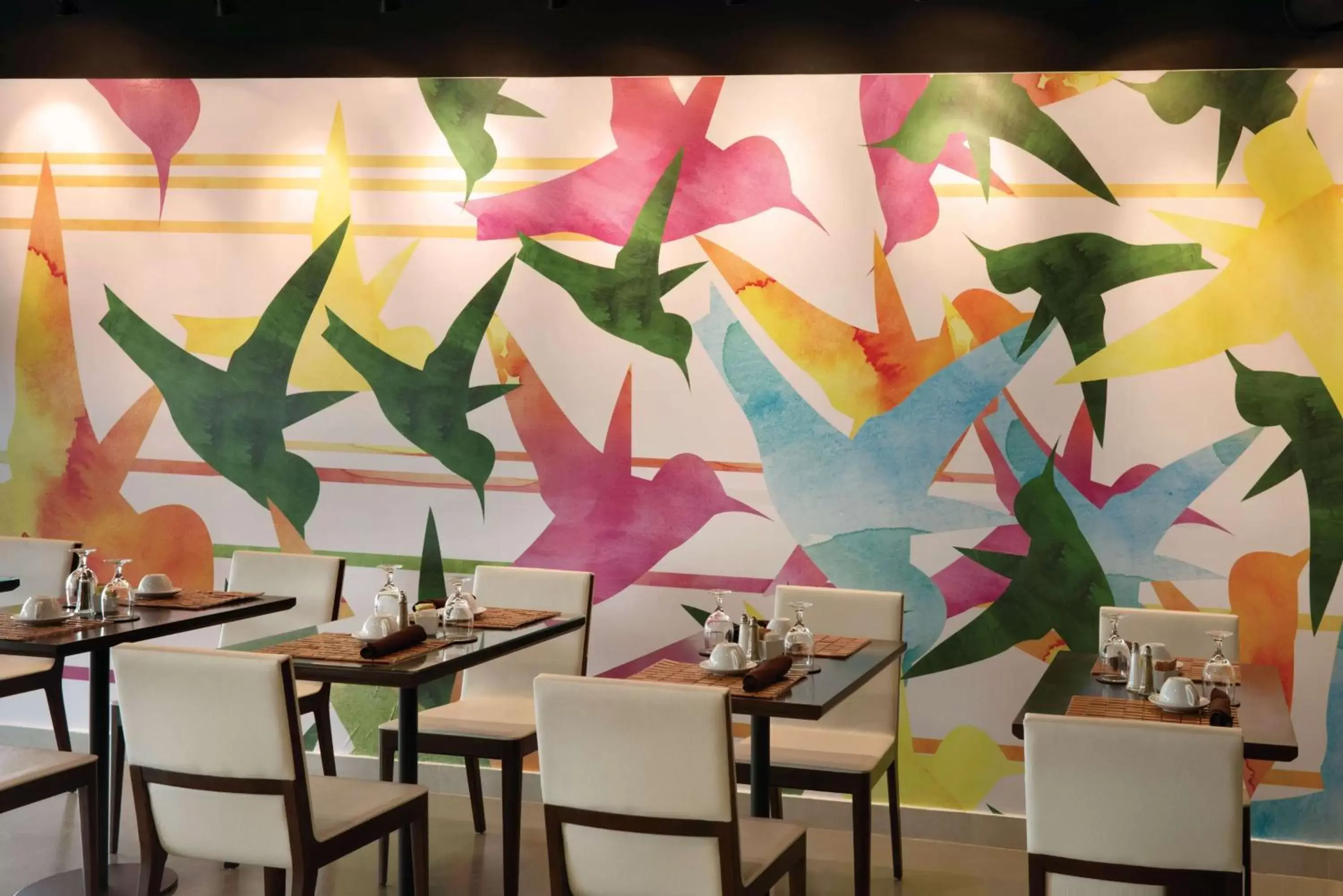 Restaurant/Places to Eat in TRYP by Wyndham Isla Verde