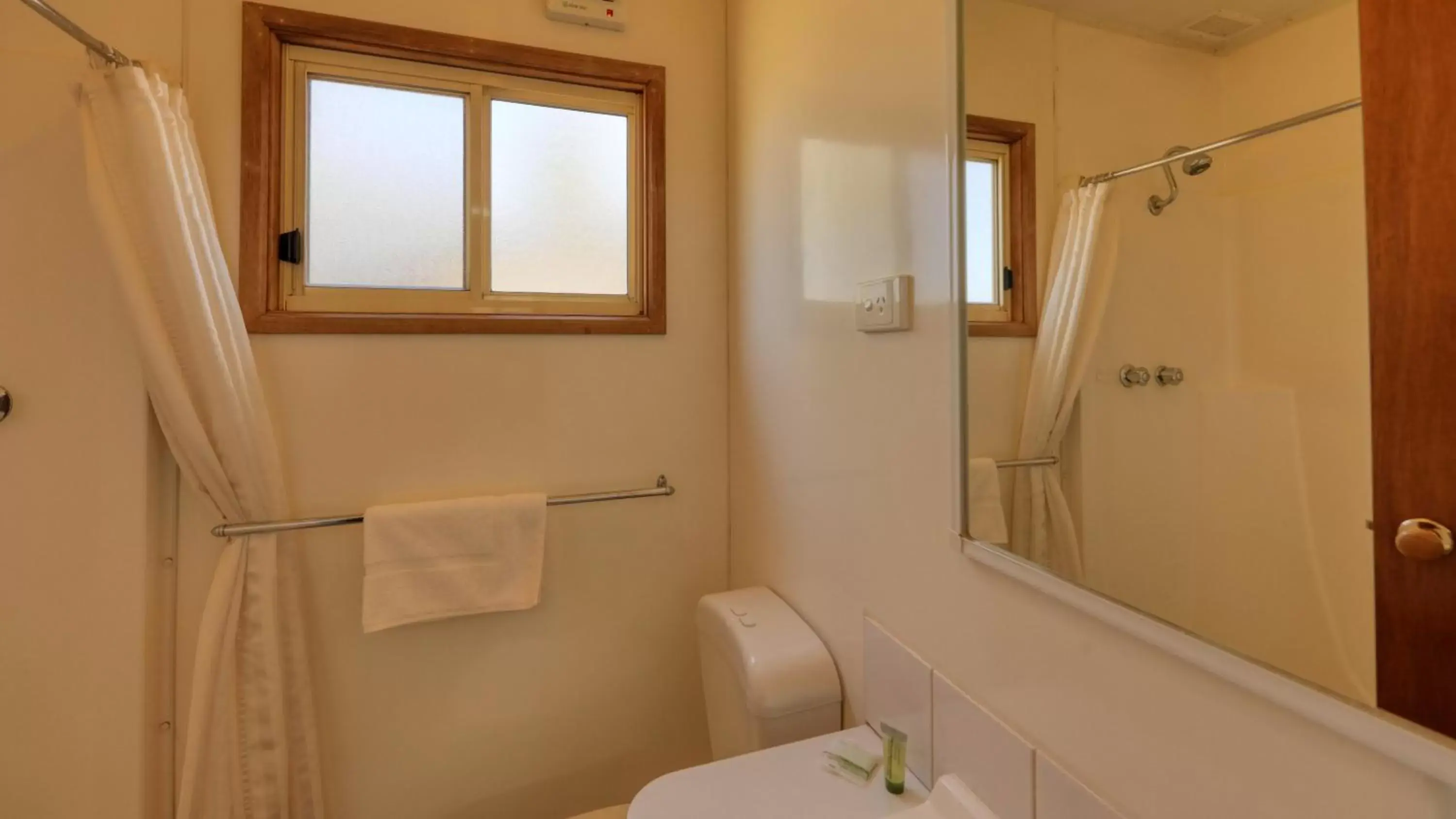 Bathroom in Cobar Caravan Park