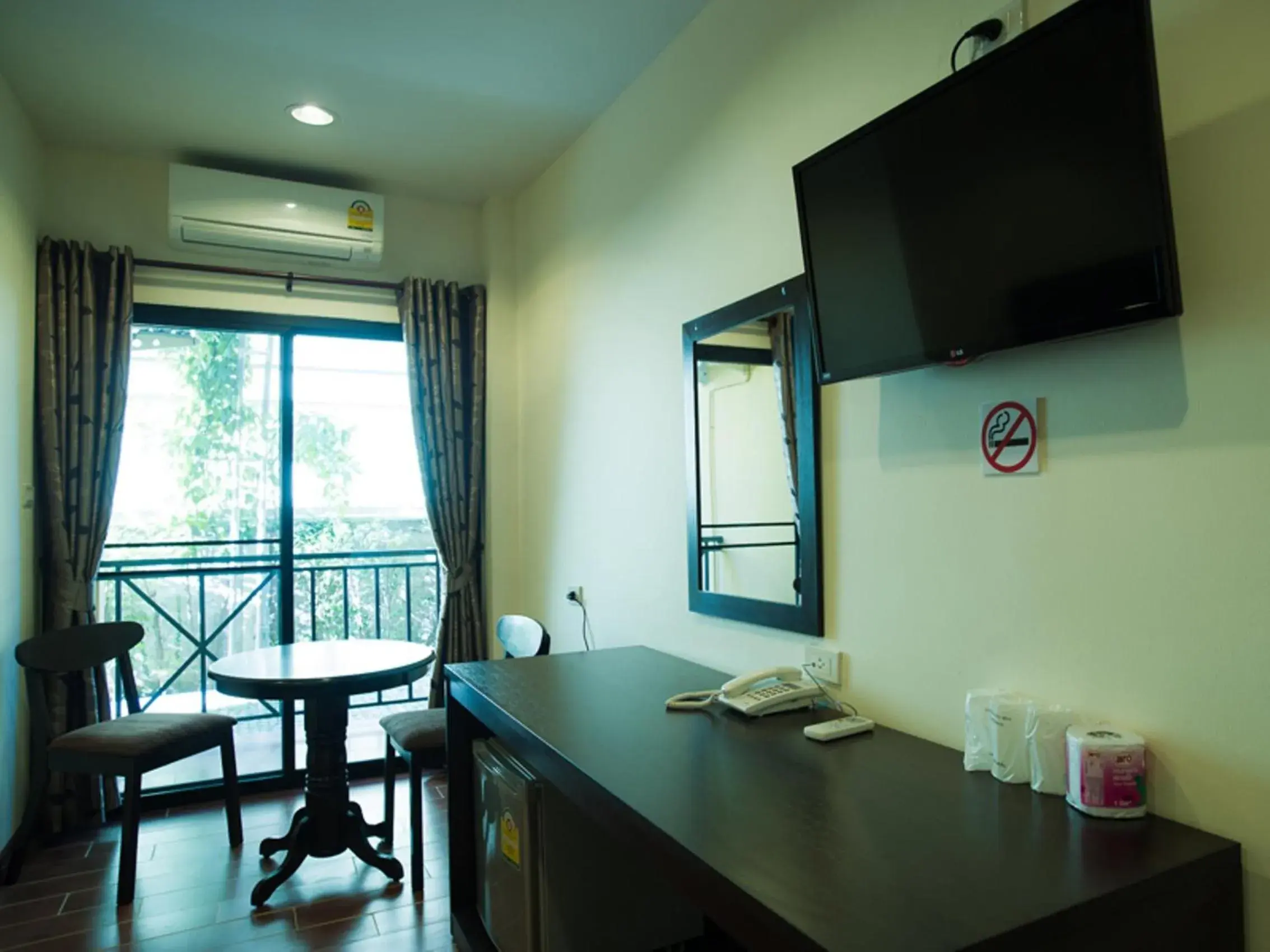 Seating area, TV/Entertainment Center in Boonme Heritage Hotel (SHA Extra Plus)