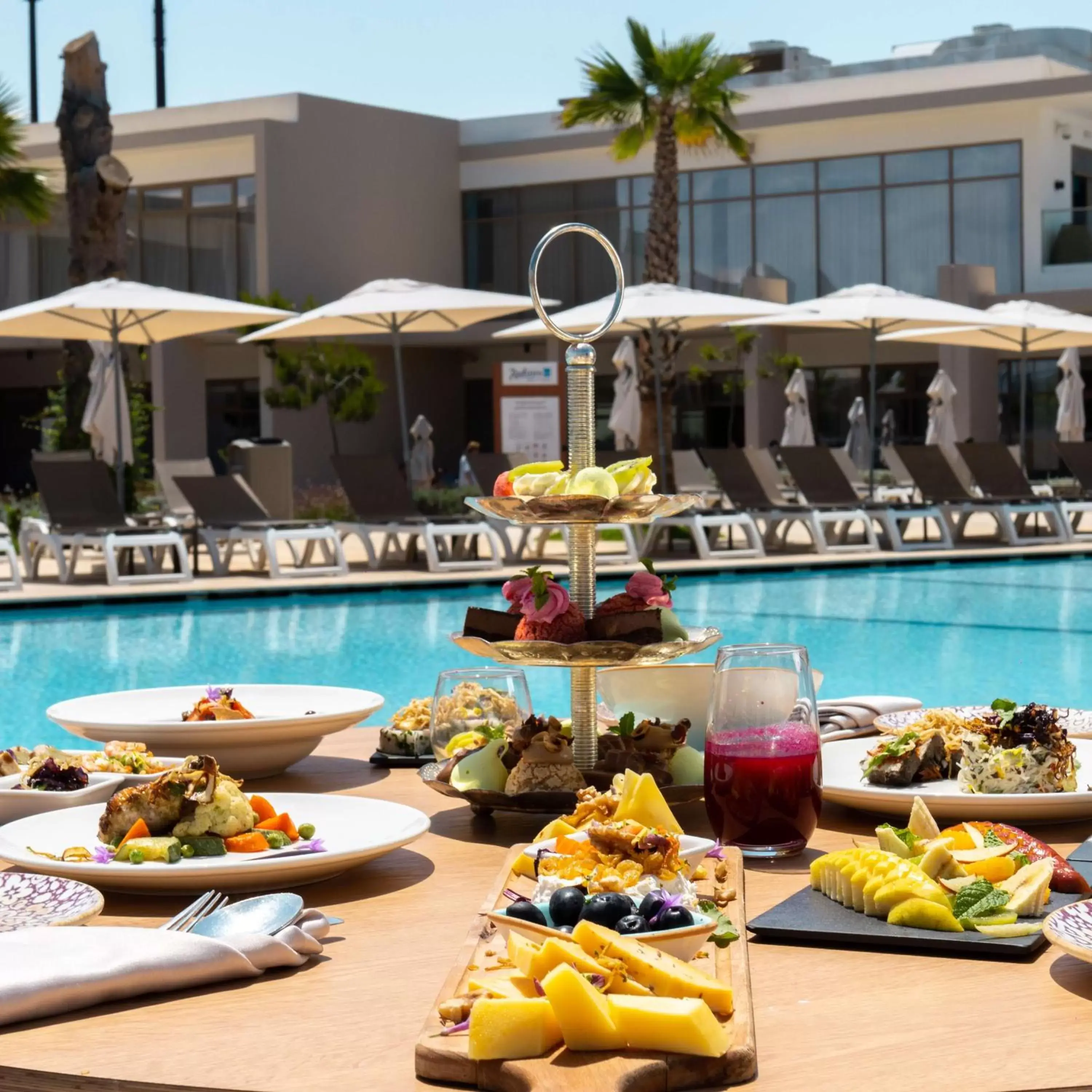 Restaurant/places to eat in Radisson Blu Resort Al Hoceima Restaurant/places to eat in Radisson Blu Resort Al Hoceima