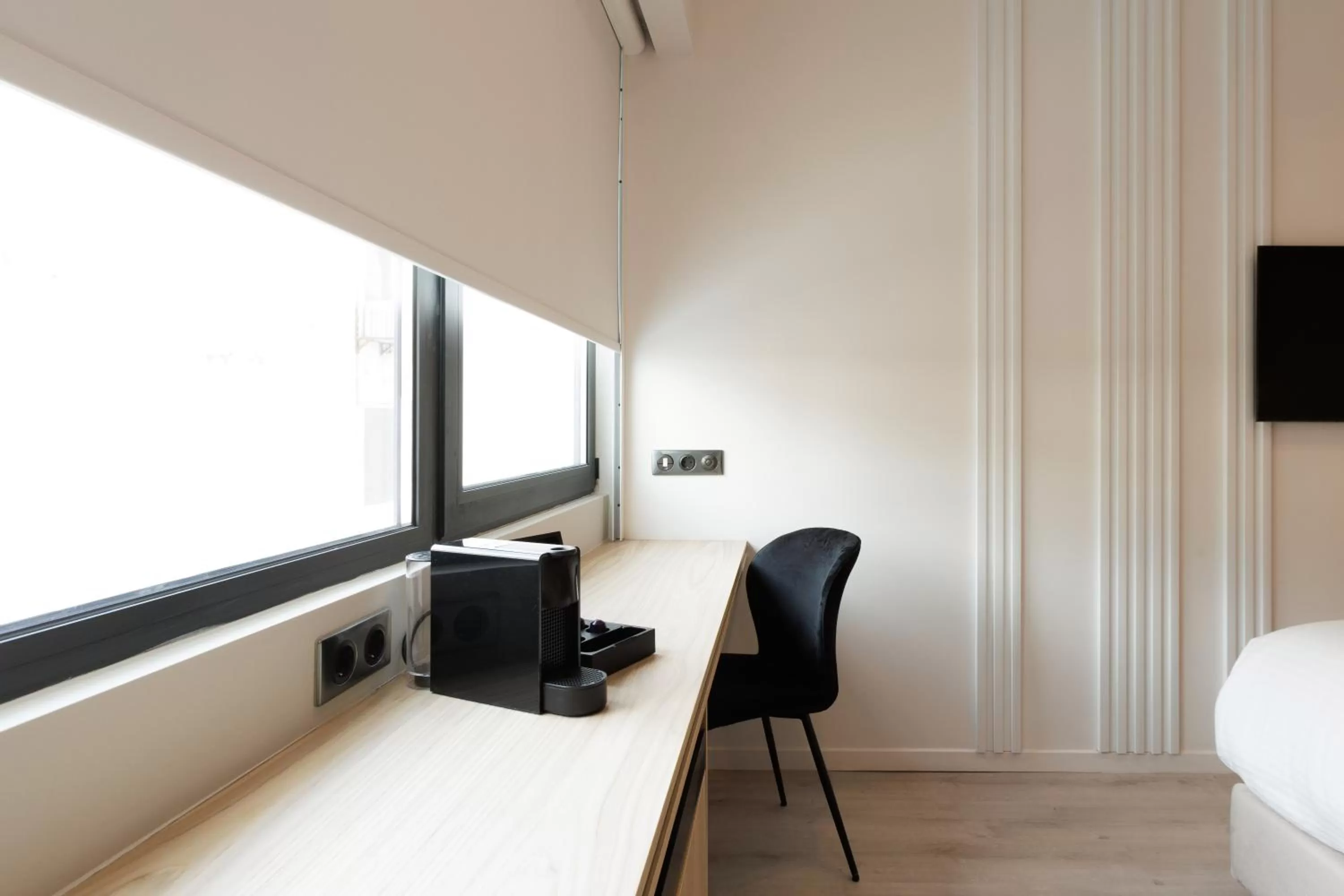 Coffee/tea facilities, Bed in Hilton Garden Inn Athens Syggrou Avenue