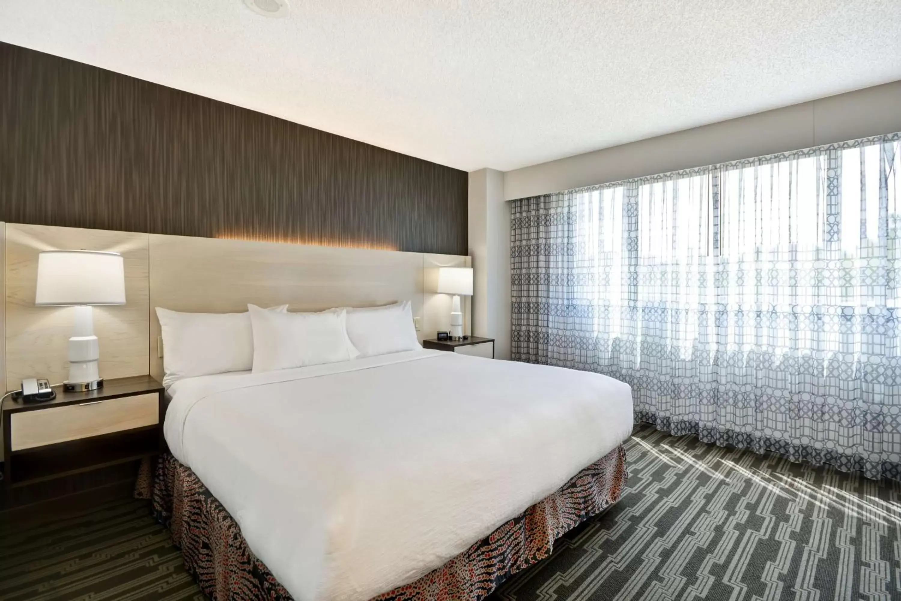 Bed in Embassy Suites Charlotte Bed in Embassy Suites Charlotte