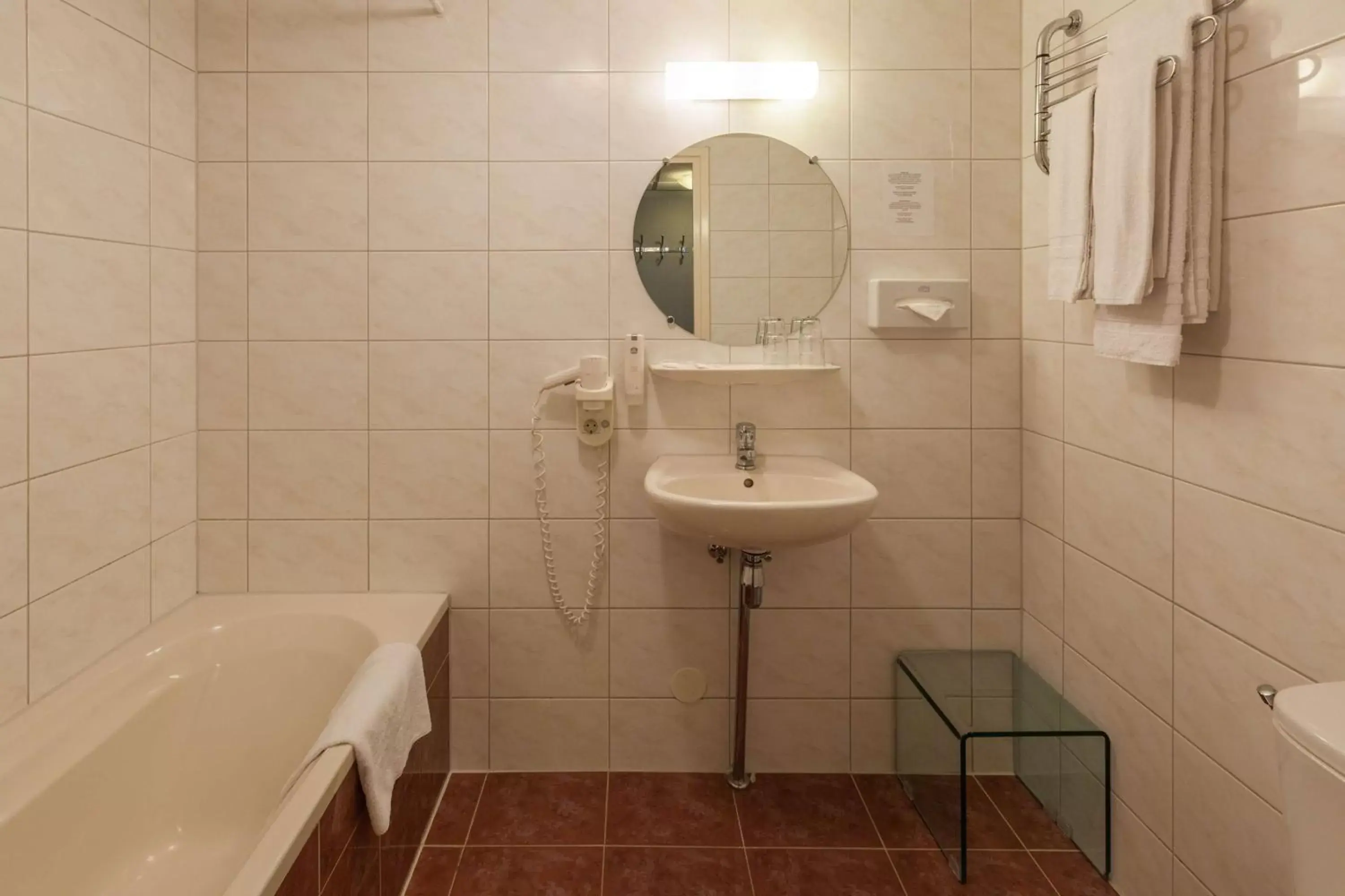 Photo of the whole room, Bathroom in Amsterdam Hotel Uithoorn