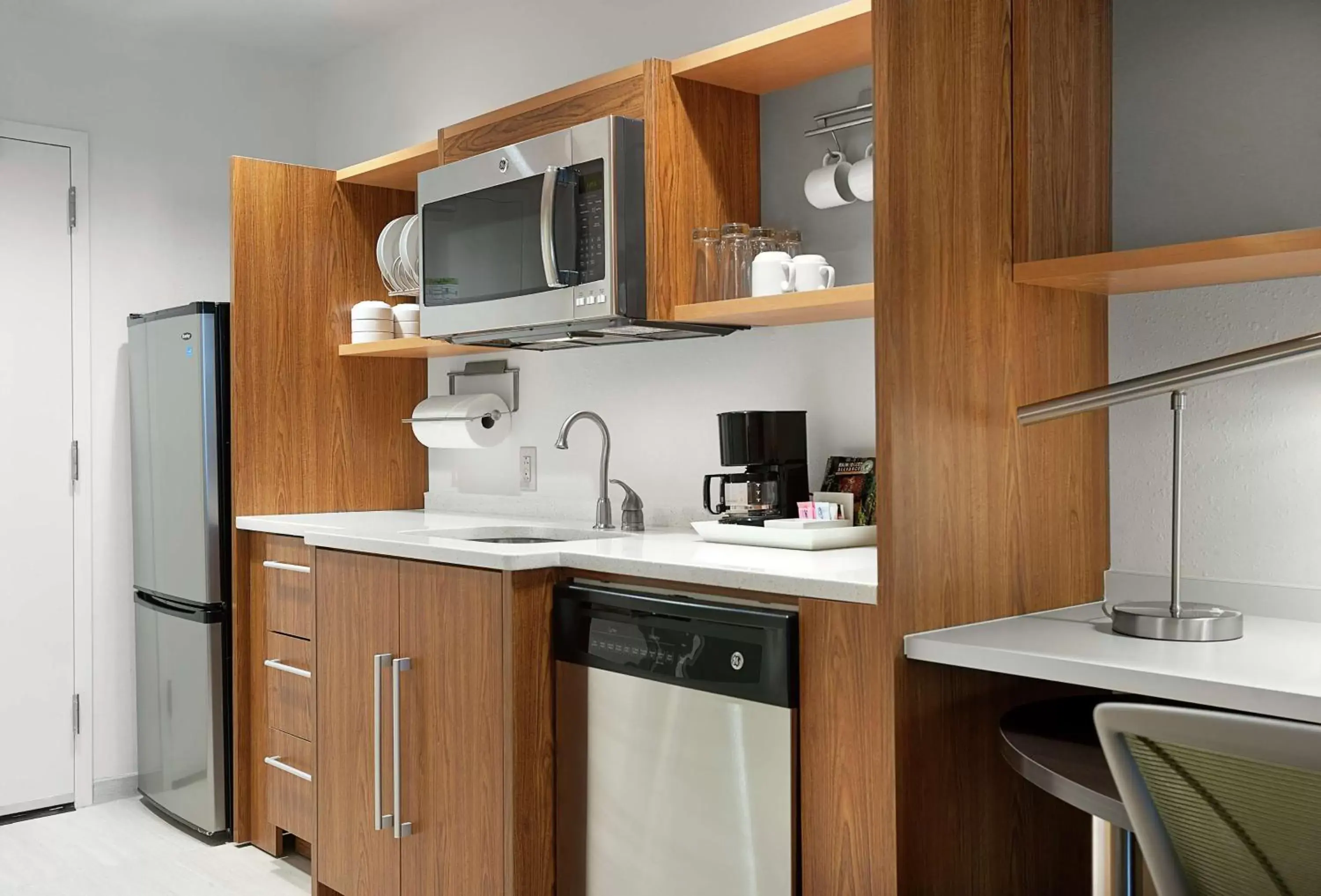 Kitchen or kitchenette, Kitchen/Kitchenette in Home2 Suites by Hilton Greenville Airport