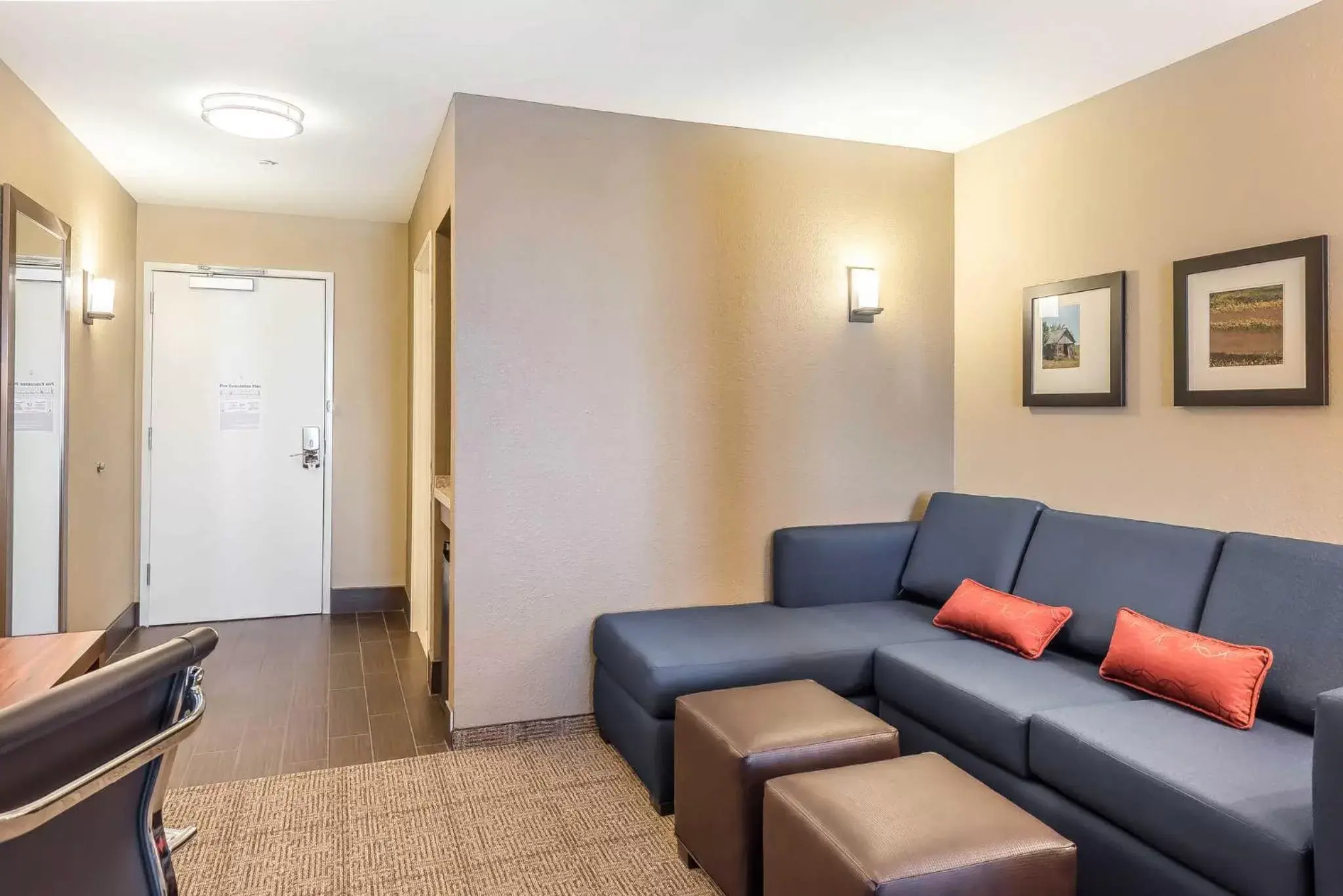 Property building, Seating Area in Comfort Inn & Suites Sidney I-80