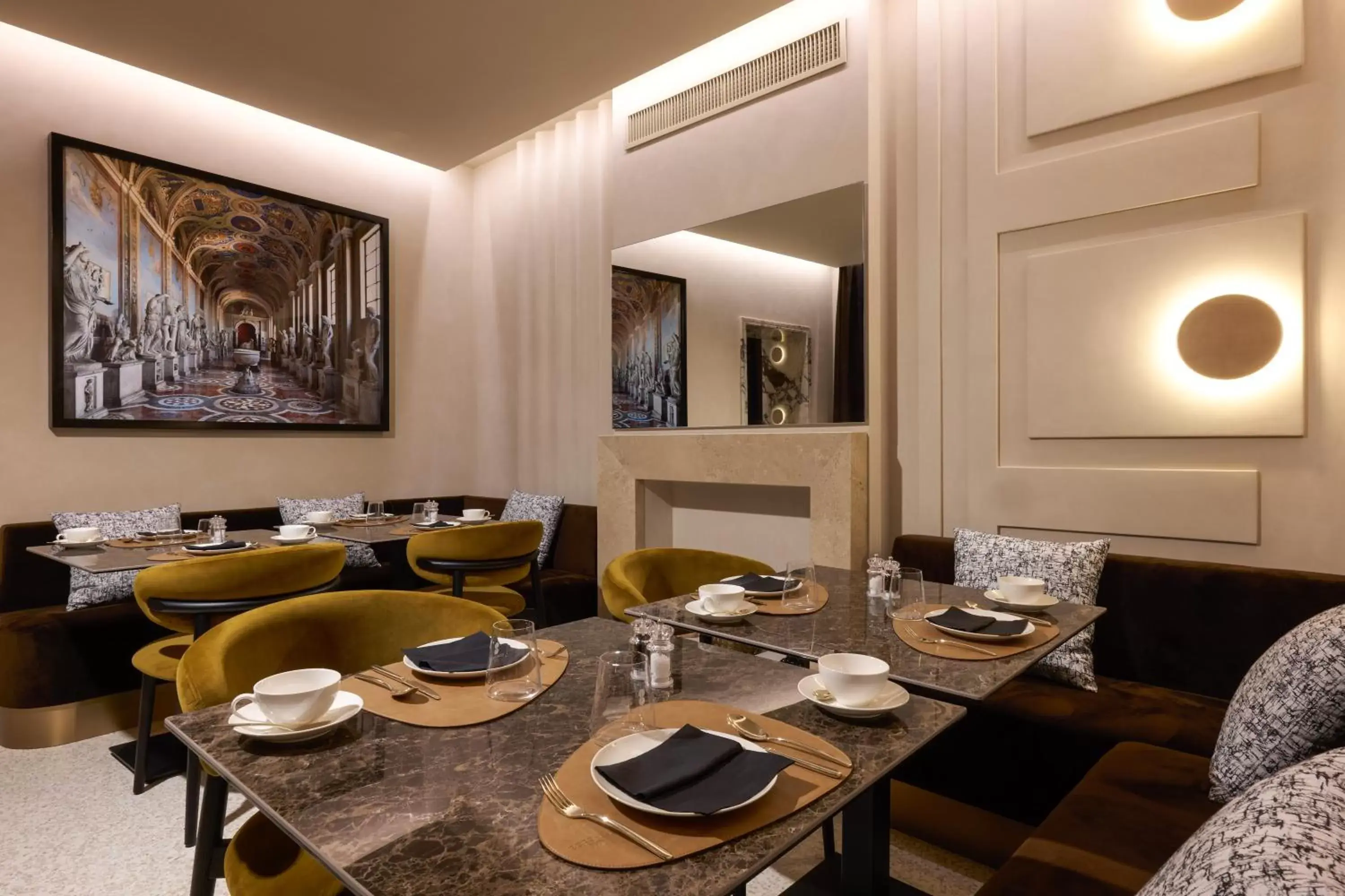 Breakfast, Restaurant/Places to Eat in Borghese Contemporary Hotel