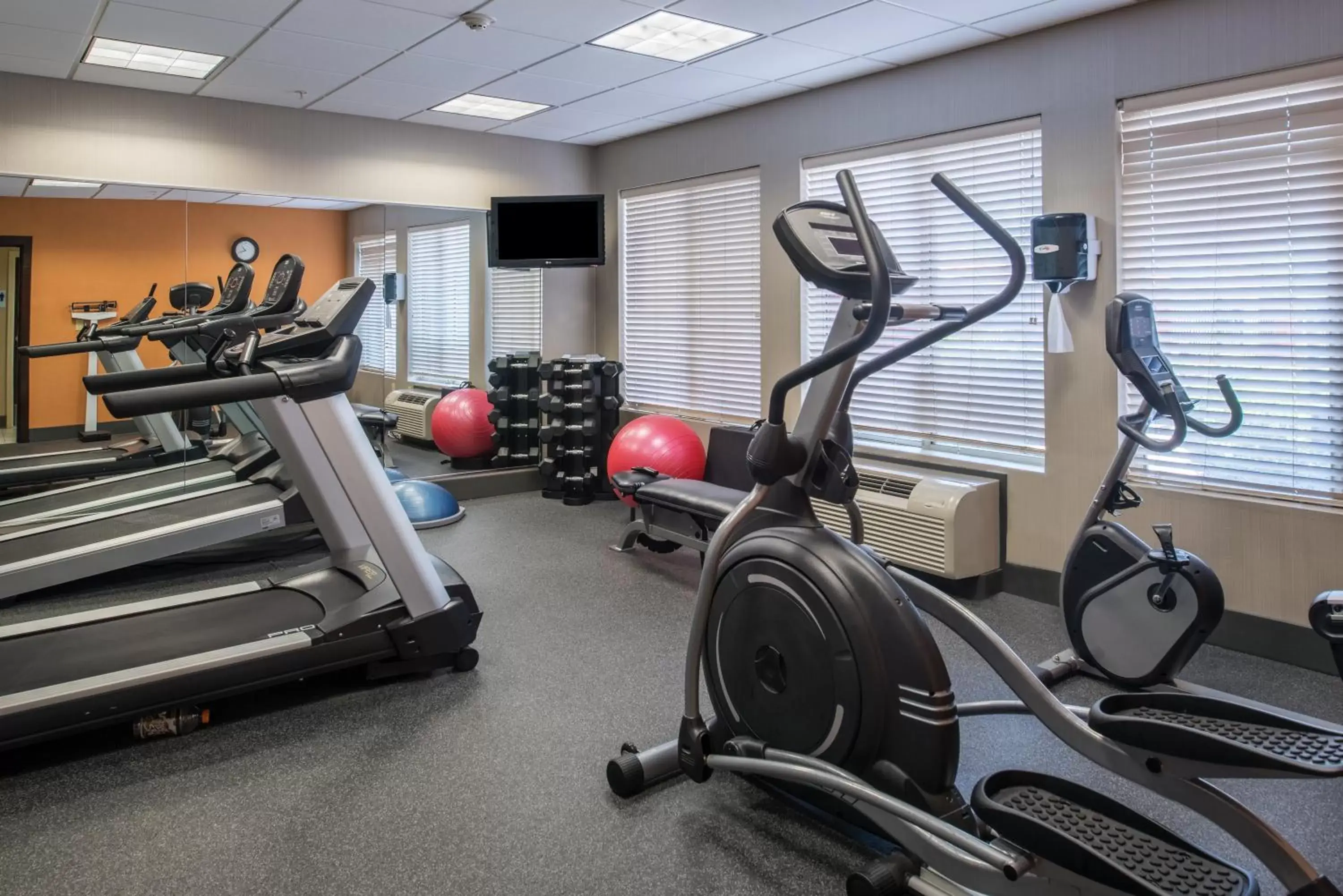Fitness centre/facilities, Fitness Center/Facilities in Holiday Inn Express Hotel & Suites West Monroe, an IHG Hotel