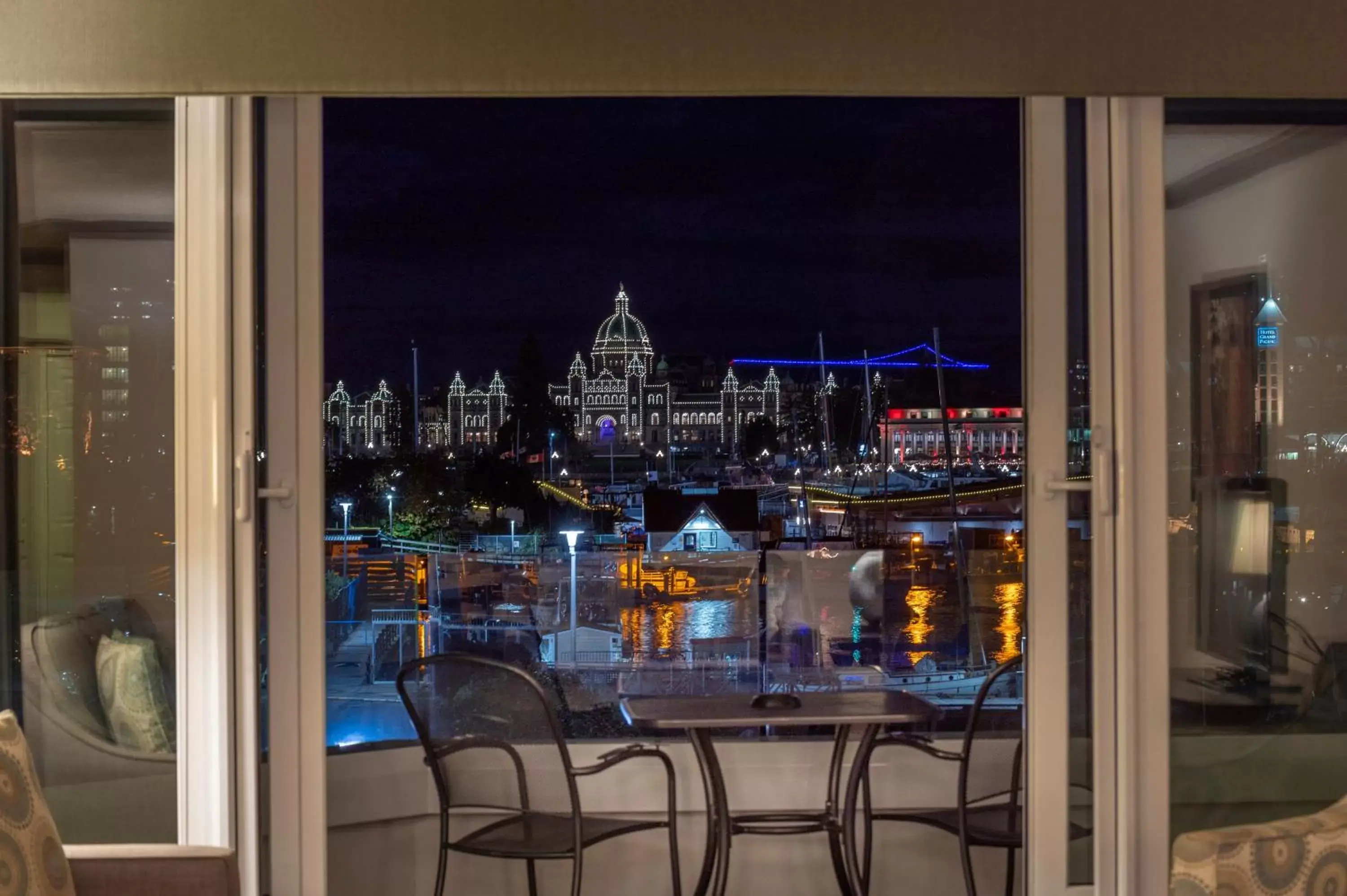 Balcony/Terrace in Victoria Regent Waterfront Hotel & Suites