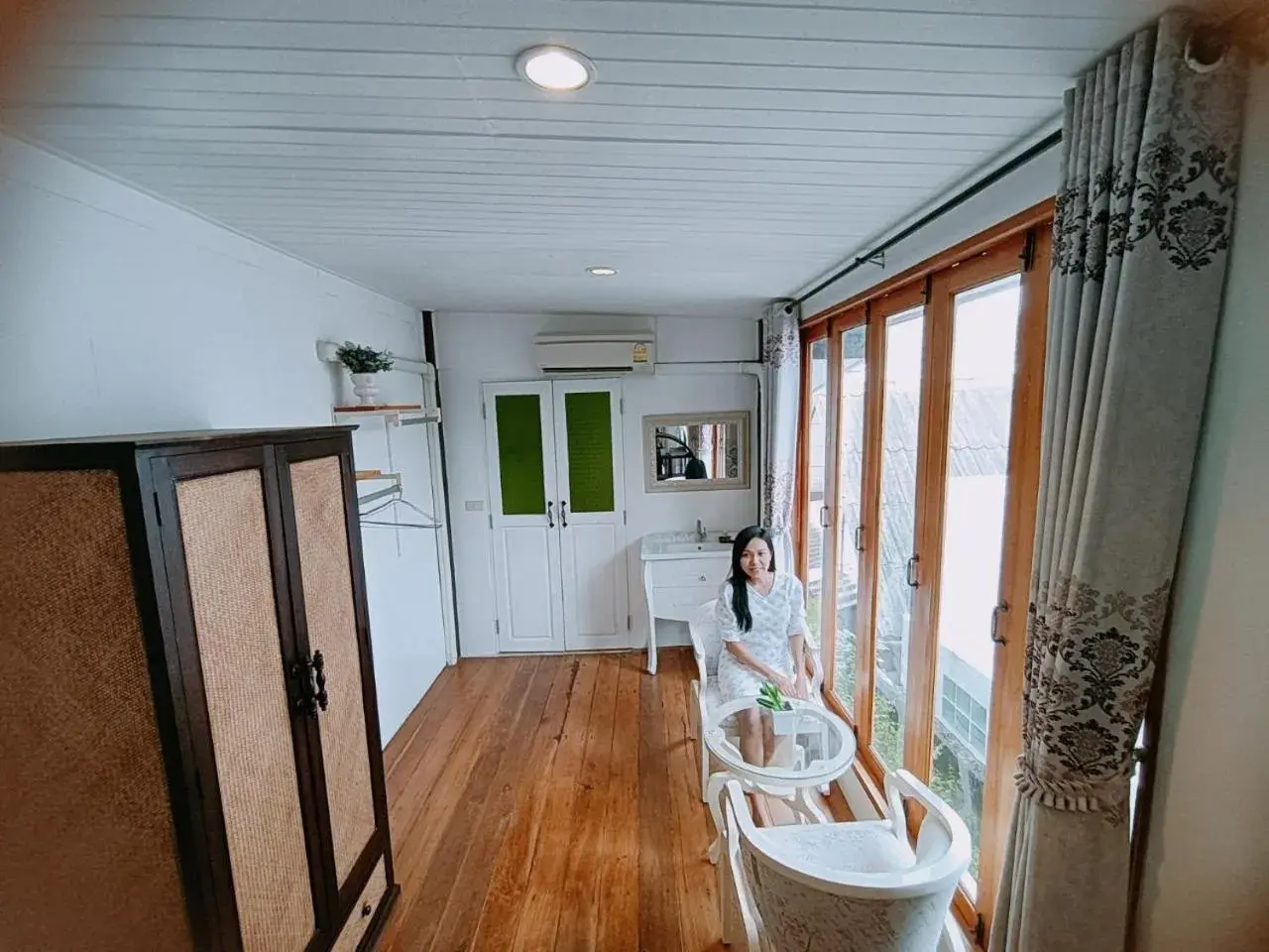 Dining Area in Aen Guy Boutique Hotel