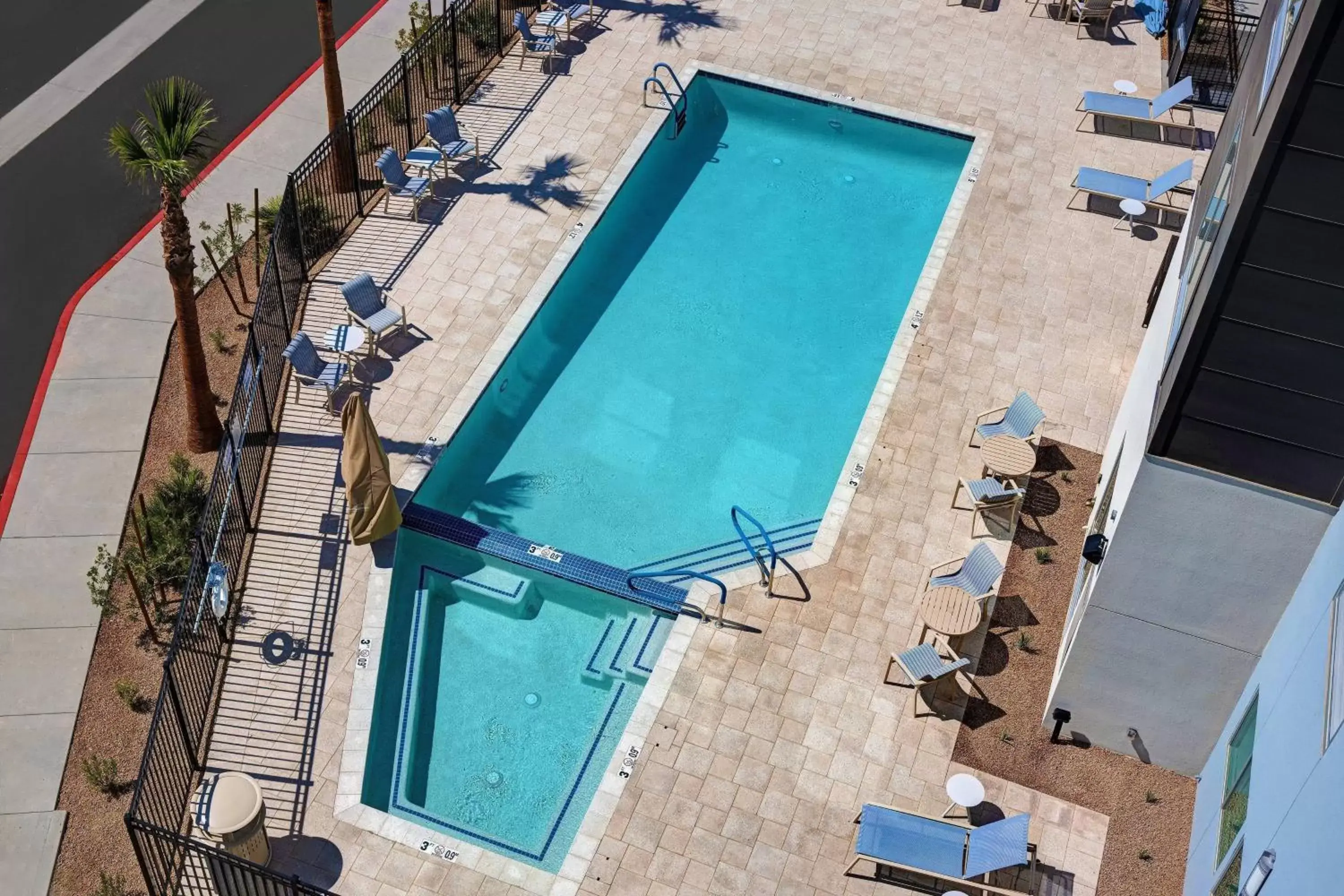 Swimming pool, Pool View in TownePlace Suites by Marriott Phoenix Glendale Sports & Entertainment District