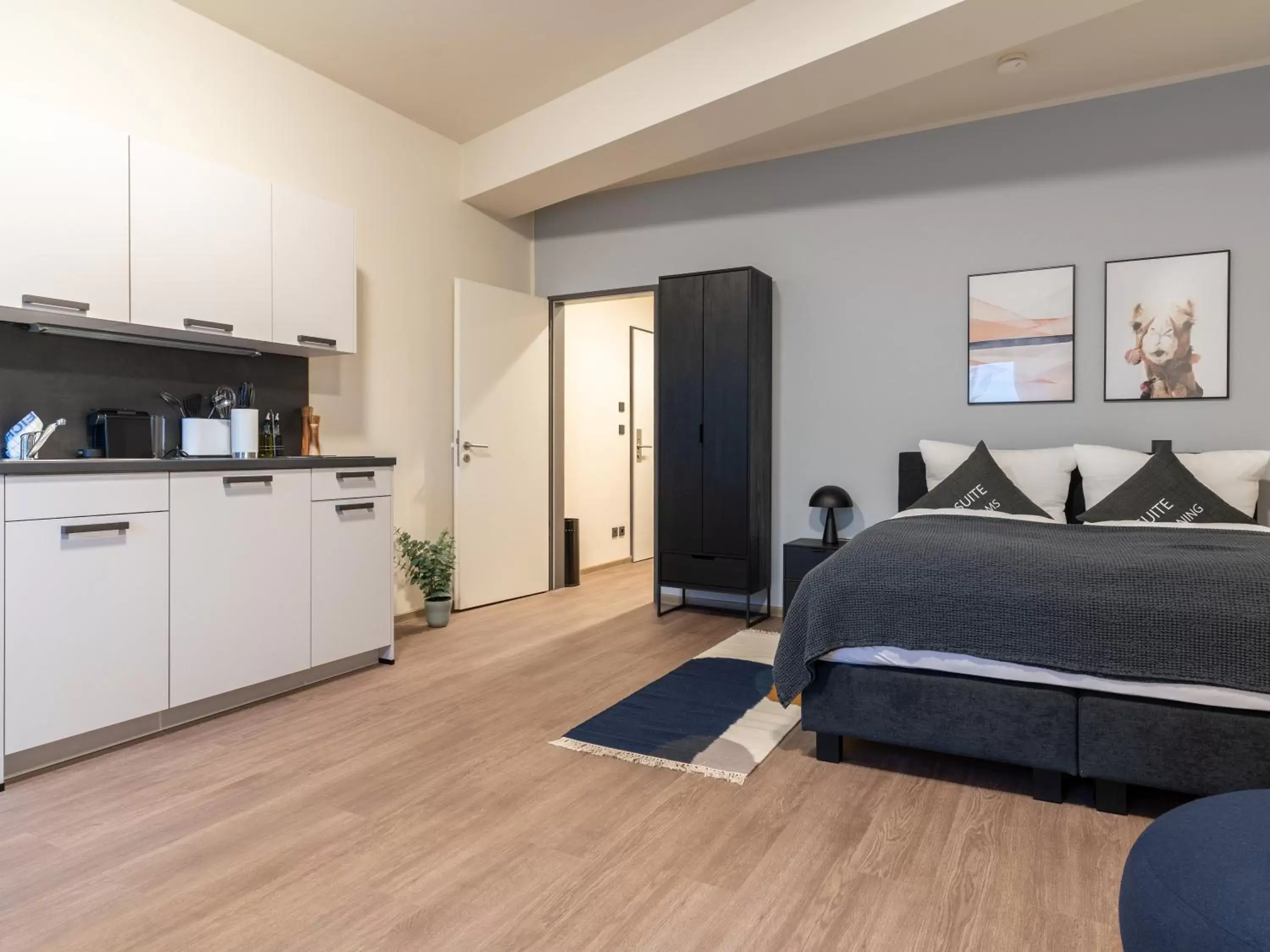 Suite L in Limehome Leipzig Oelßner's Hof Suite L in Limehome Leipzig Oelßner's Hof