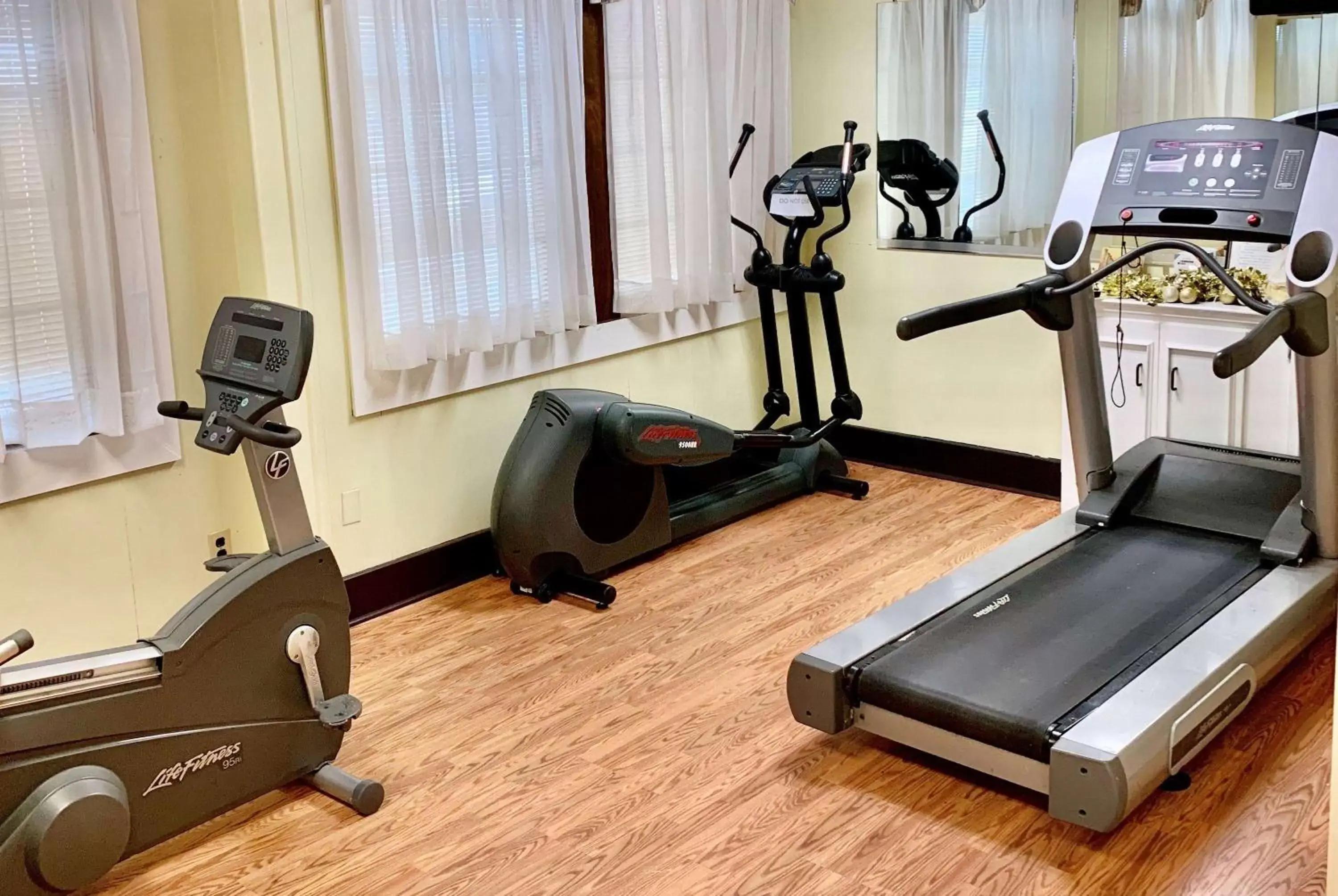 Fitness Center/Facilities in Baymont by Wyndham Front Royal Near Shenandoah National Park