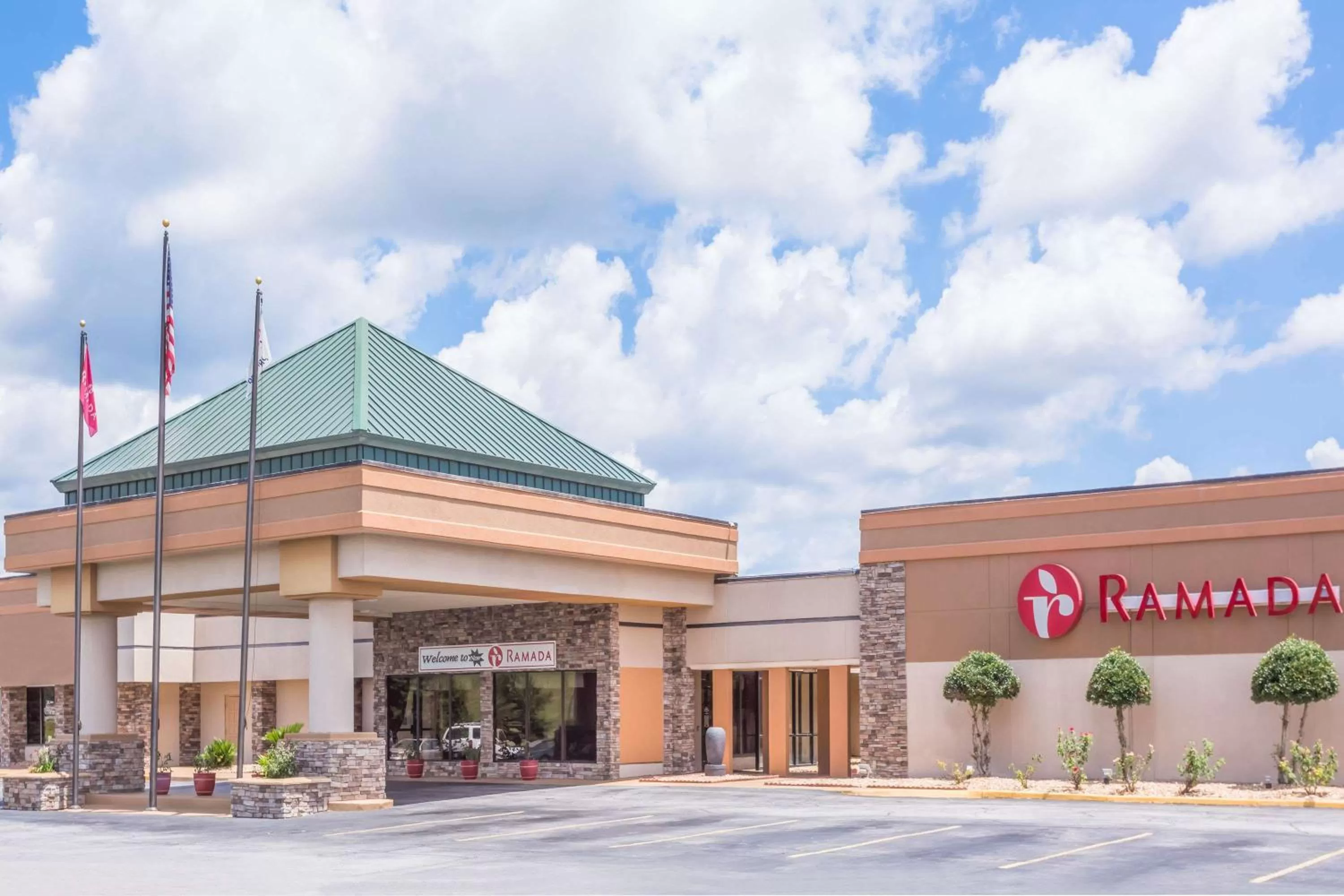 Property building in Ramada by Wyndham Macon