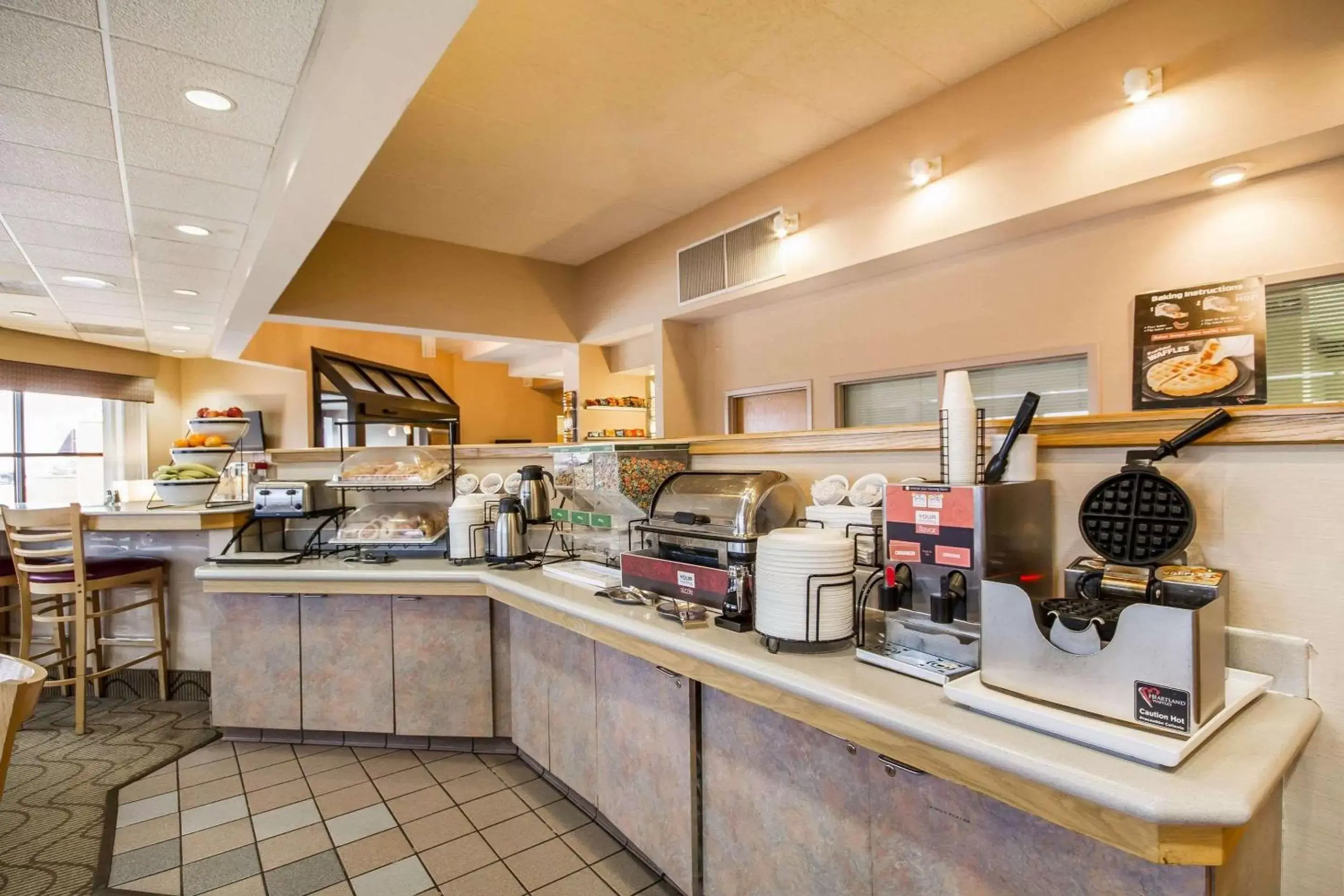 Restaurant/places to eat in Comfort Inn & Suites Madison - Airport