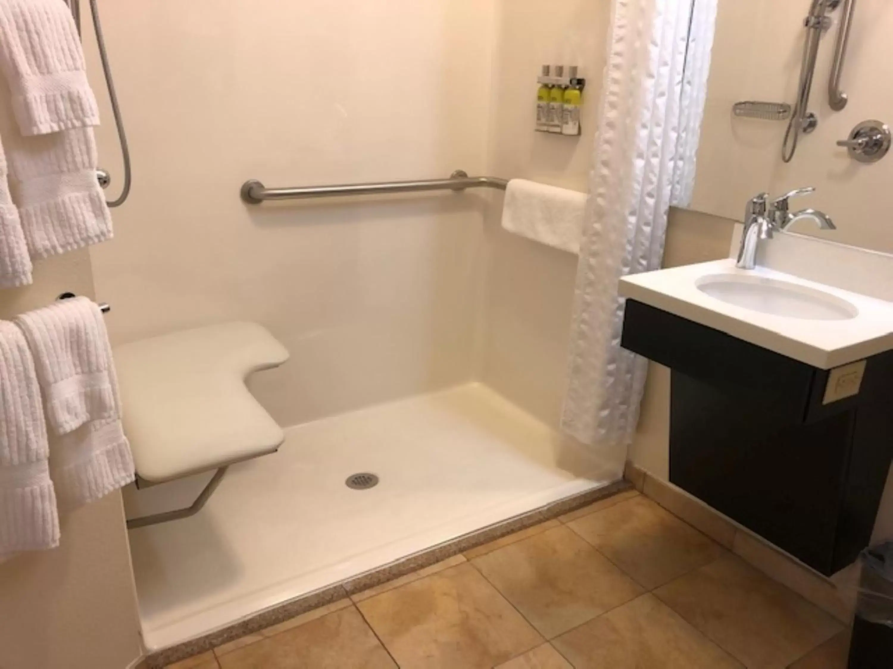 Photo of the whole room, Bathroom in Candlewood Suites Fort Wayne - NW, an IHG Hotel