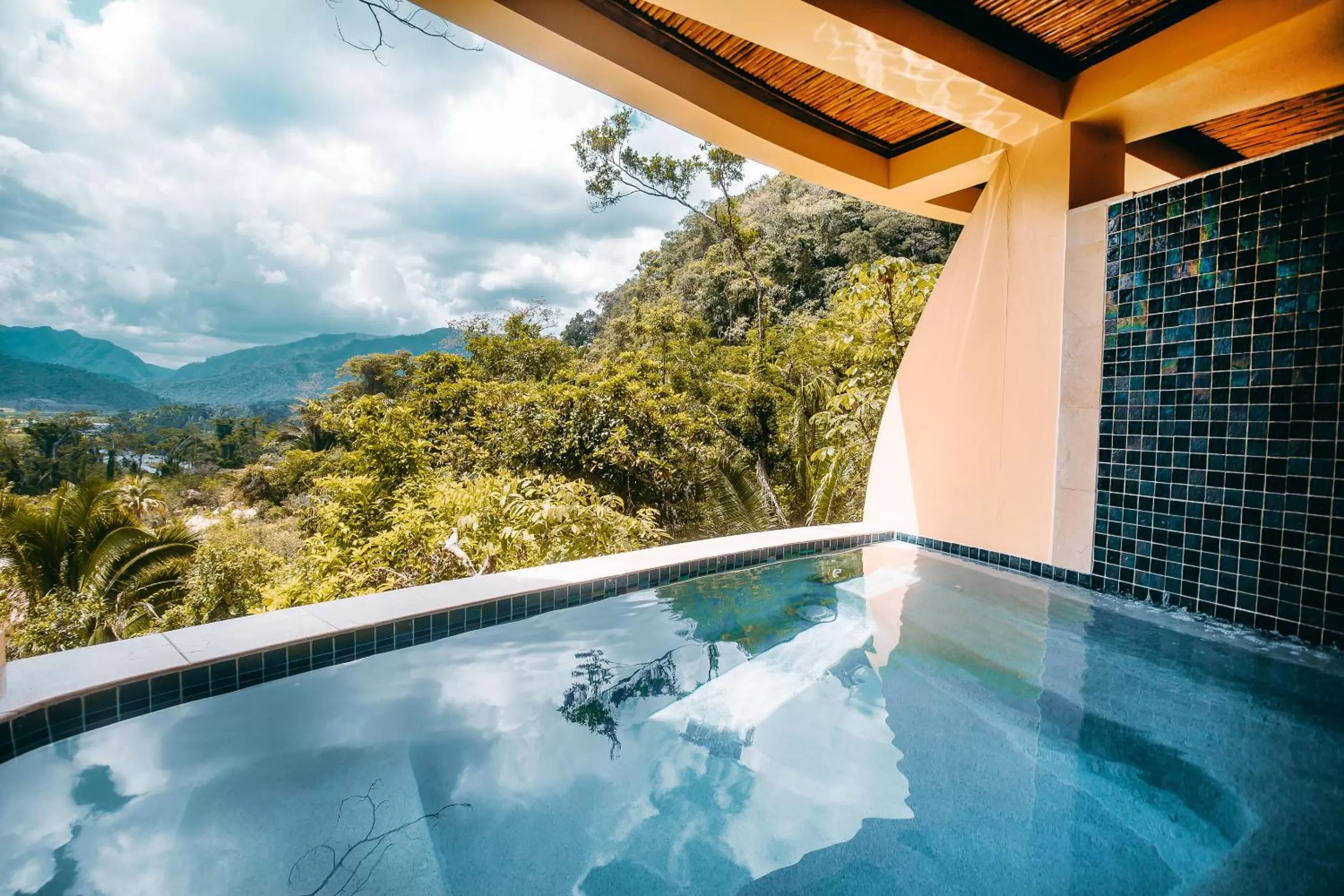 Hot Tub in Sleeping Giant Rainforest Lodge