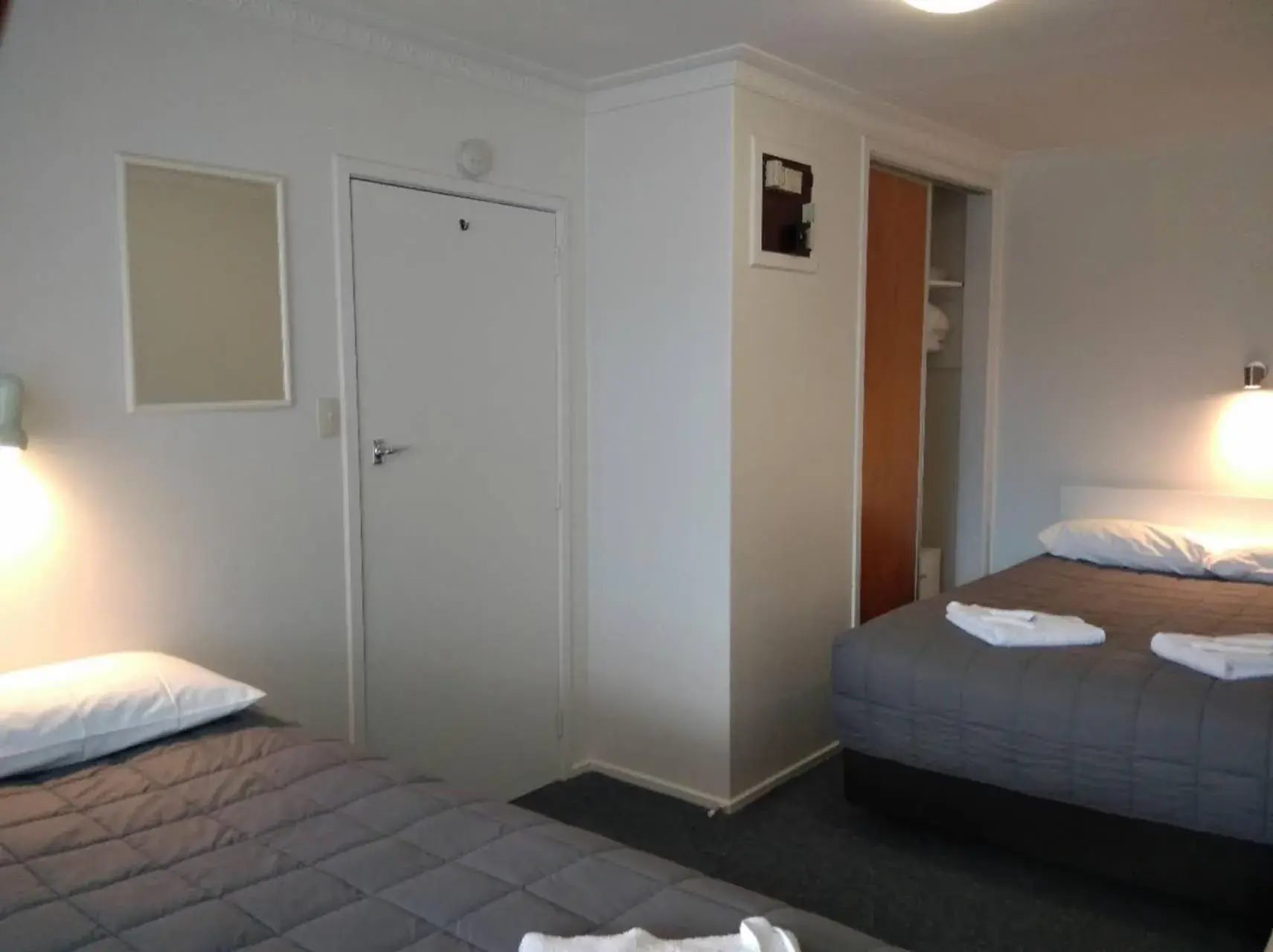 Bed in Queens Park Motels Bed in Queens Park Motels