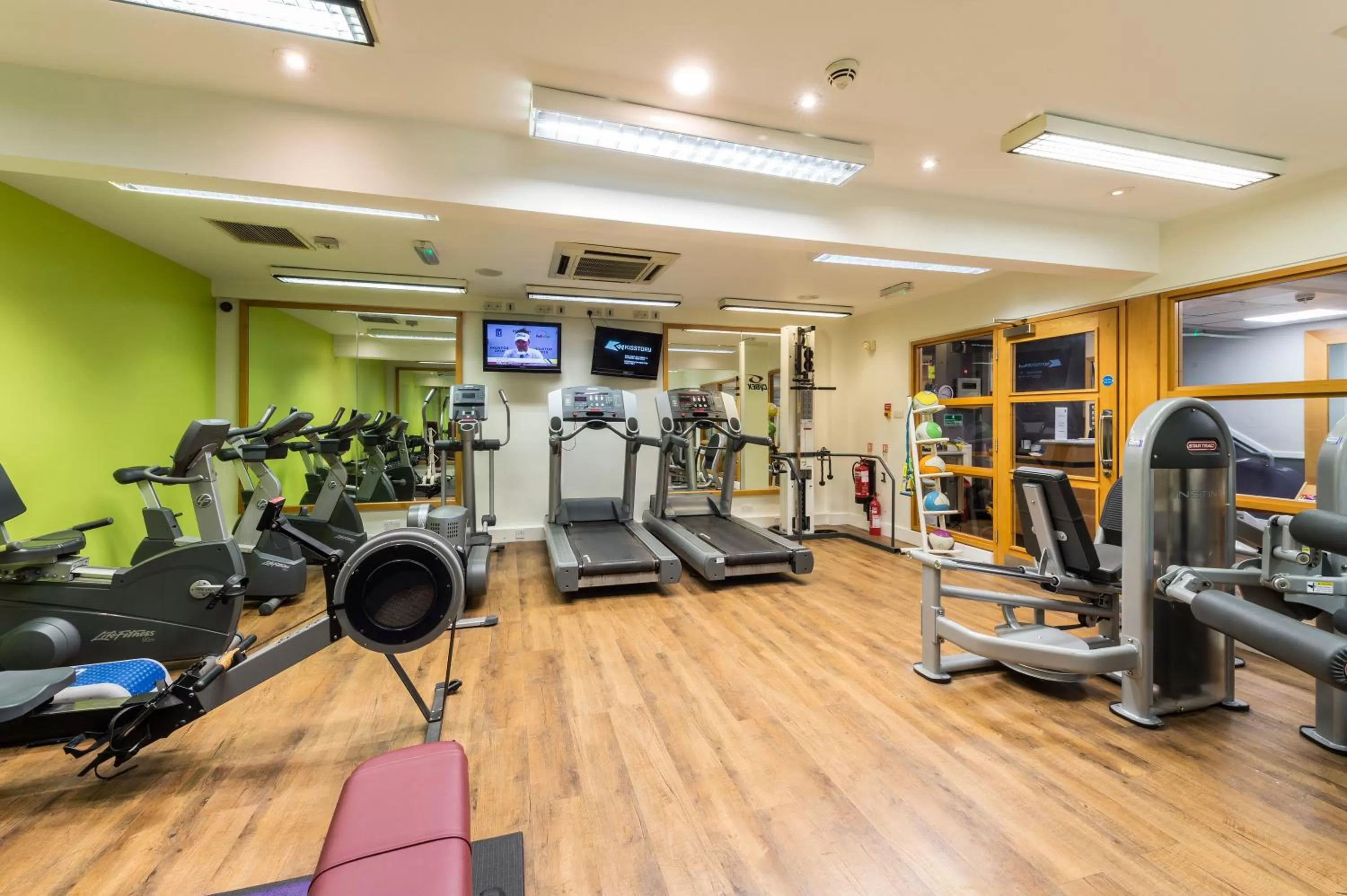 Fitness centre/facilities in Mercure Nottingham Sherwood