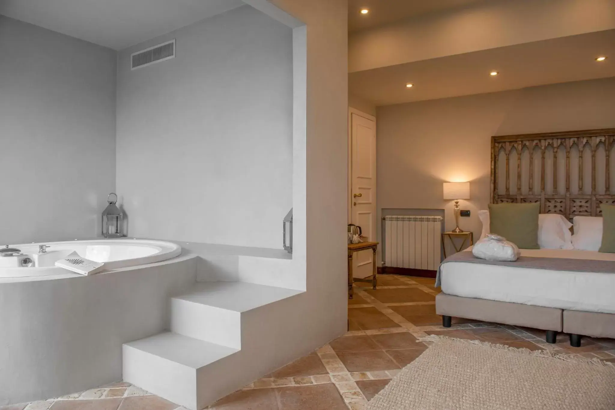 Hot Tub, Bathroom in La Locanda Del Pontefice - Luxury Country House