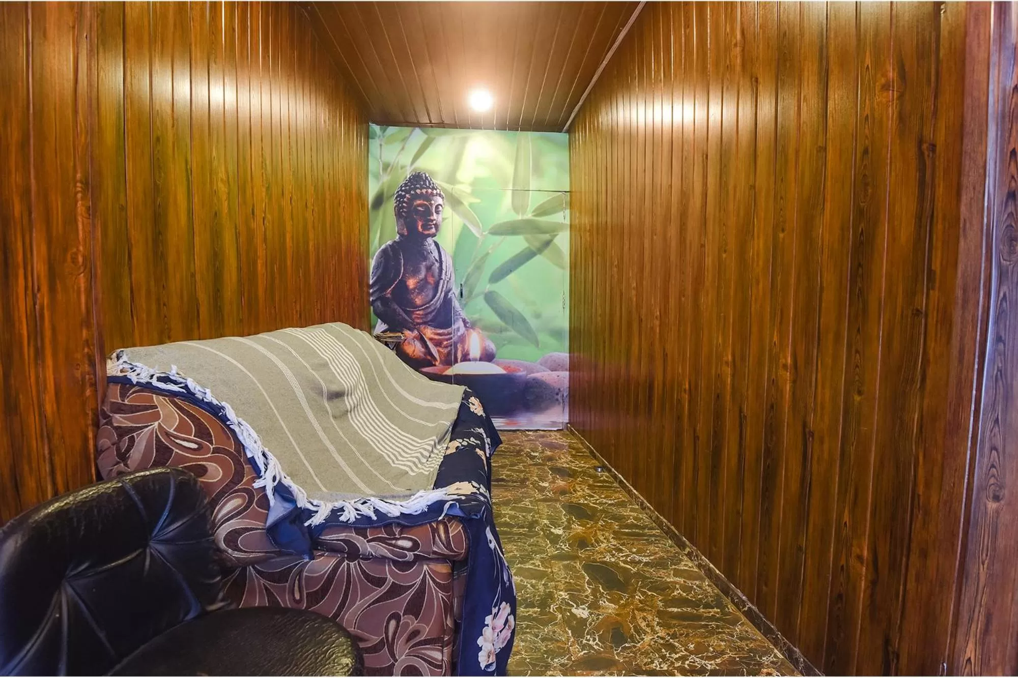 Seating area in FabExpress Corinthia Boutique Rooms - Nr Candolim Beach