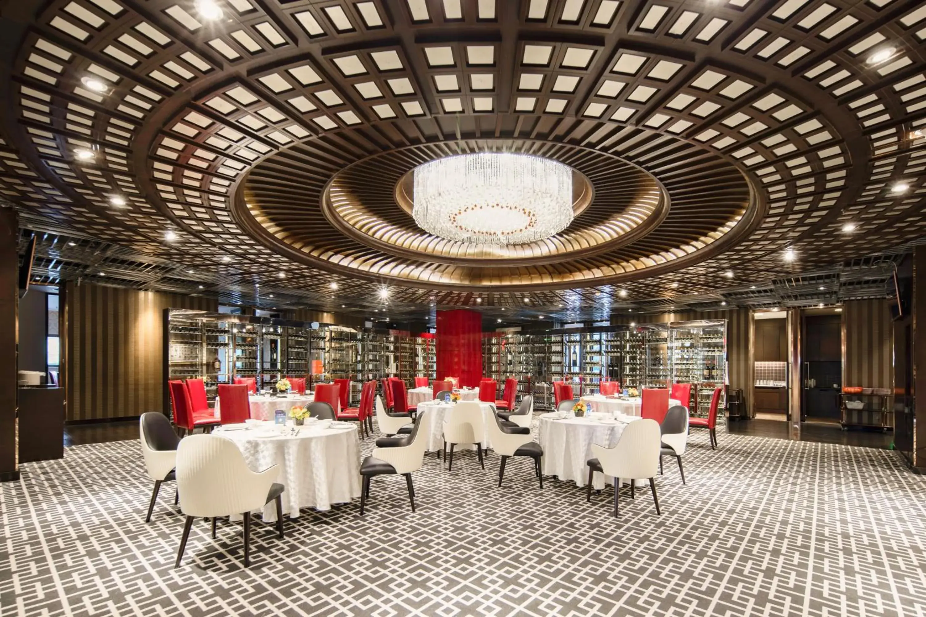 Restaurant/places to eat, Banquet Facilities in Holiday Inn Shanghai Hongqiao West, an IHG Hotel