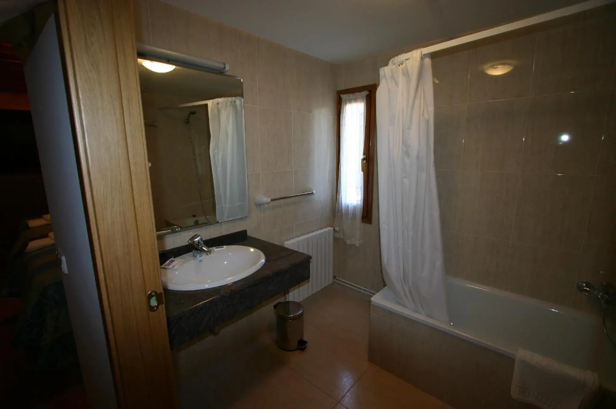 Bathroom in Hotel Can Mestre