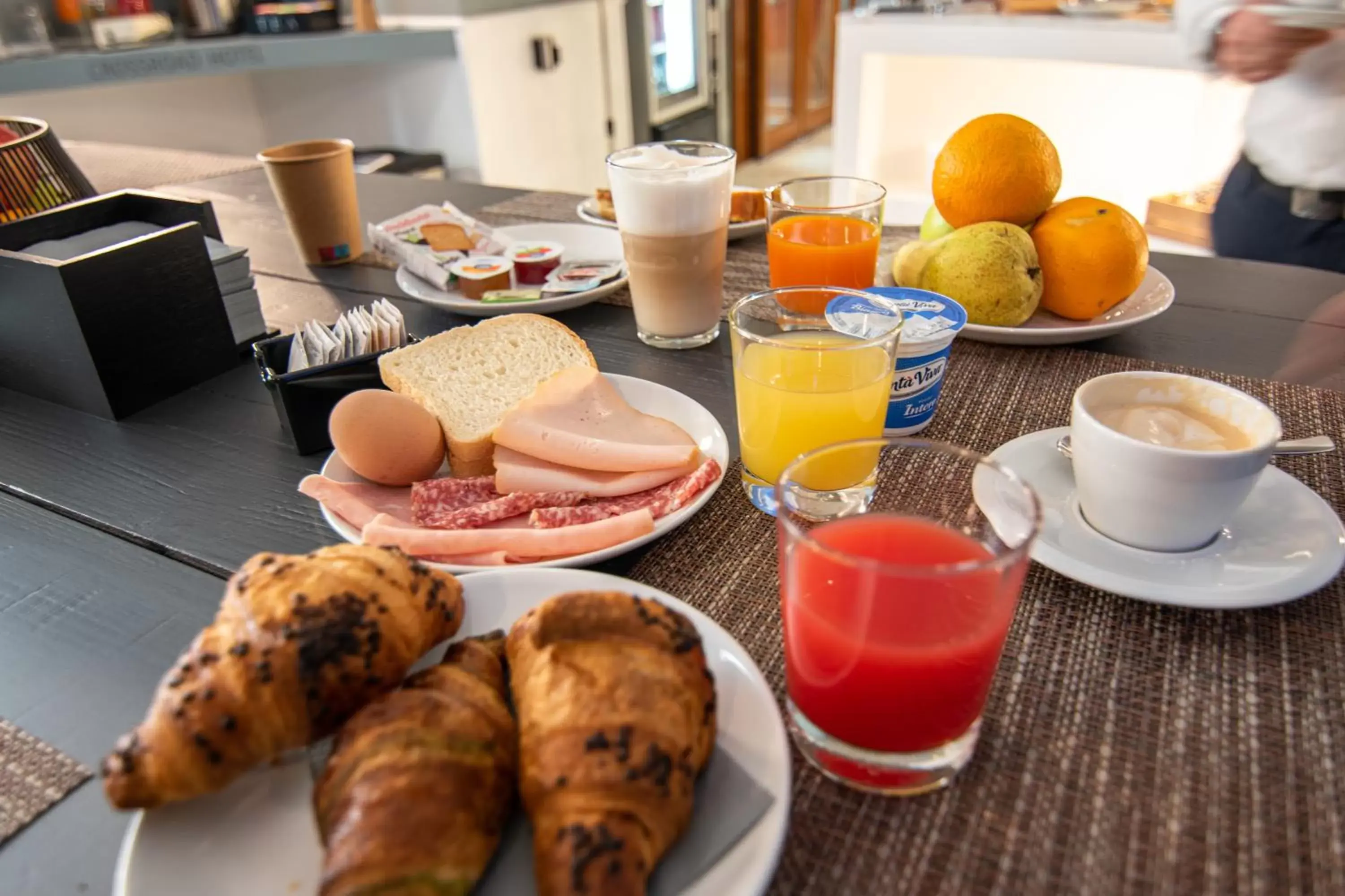 Buffet breakfast, Breakfast in Crossroad Hotel