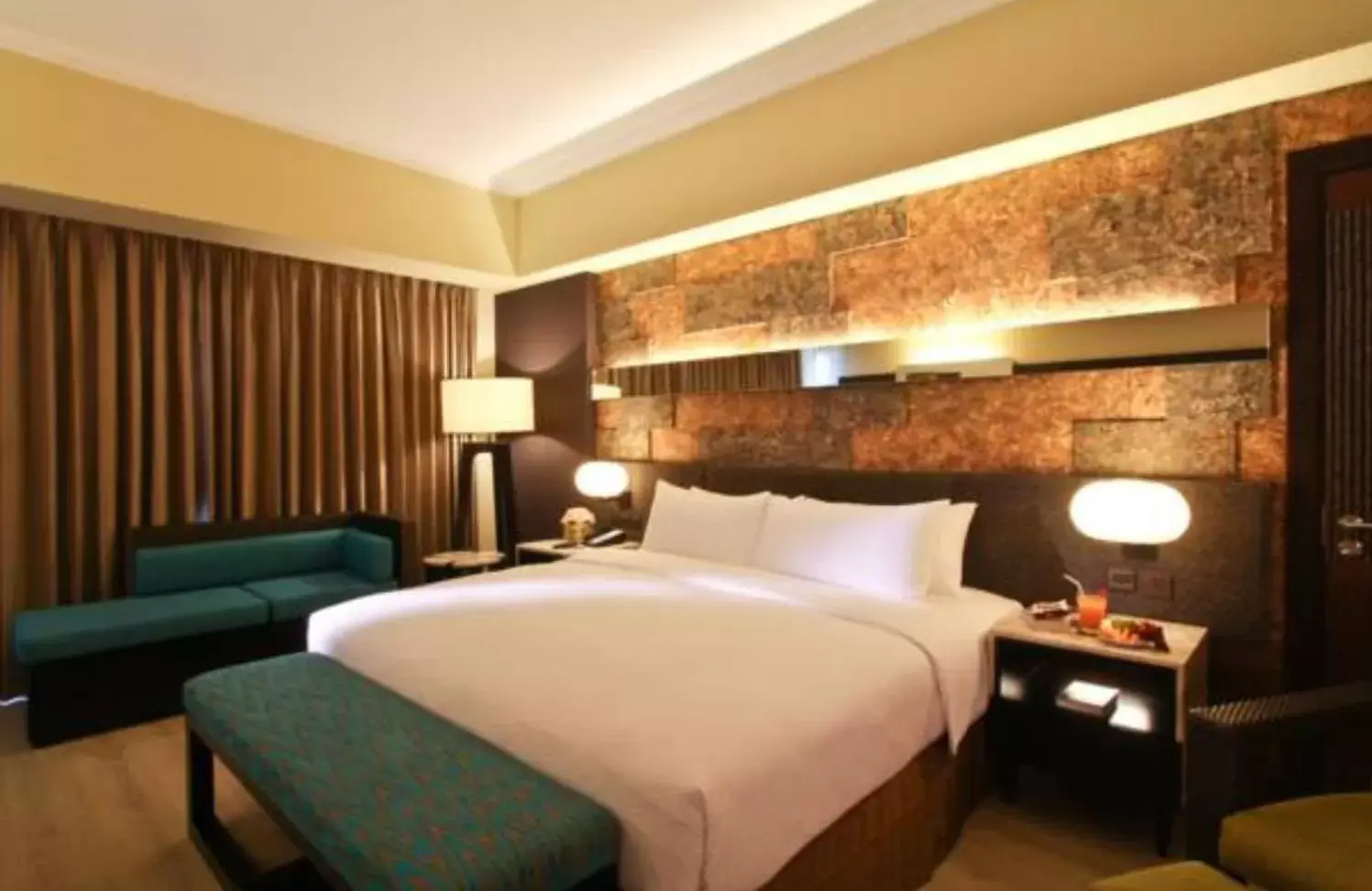 Bed in The Bellevue Resort Bed in The Bellevue Resort