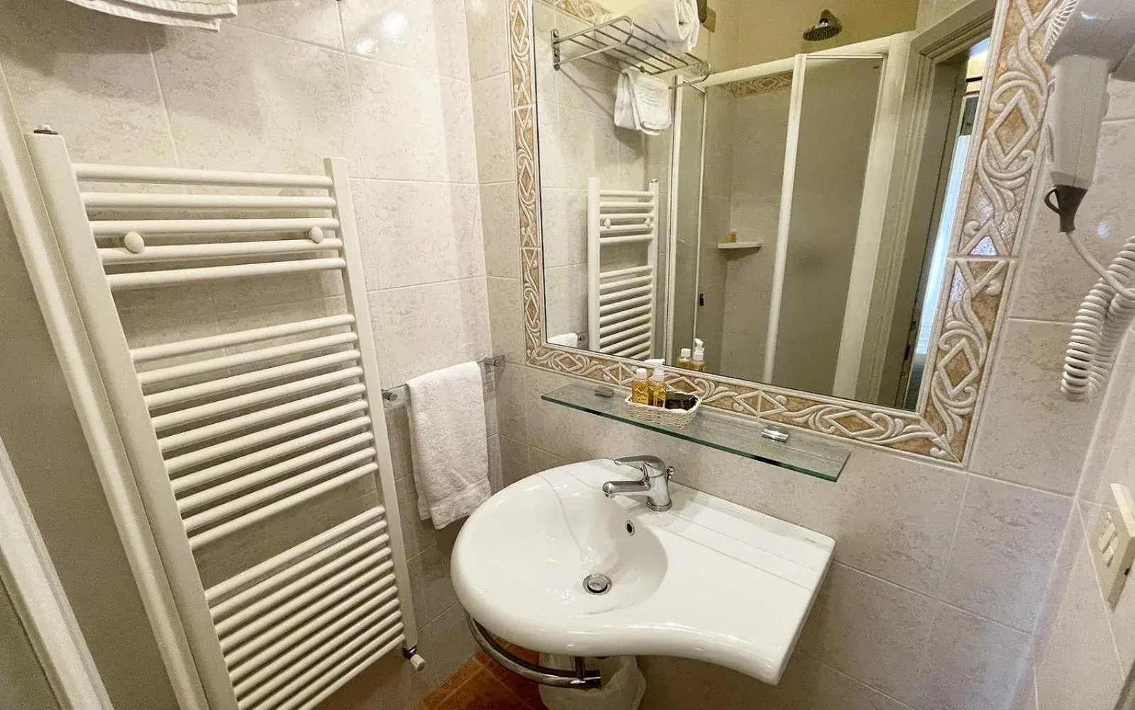 Bathroom in Hotel San Michele