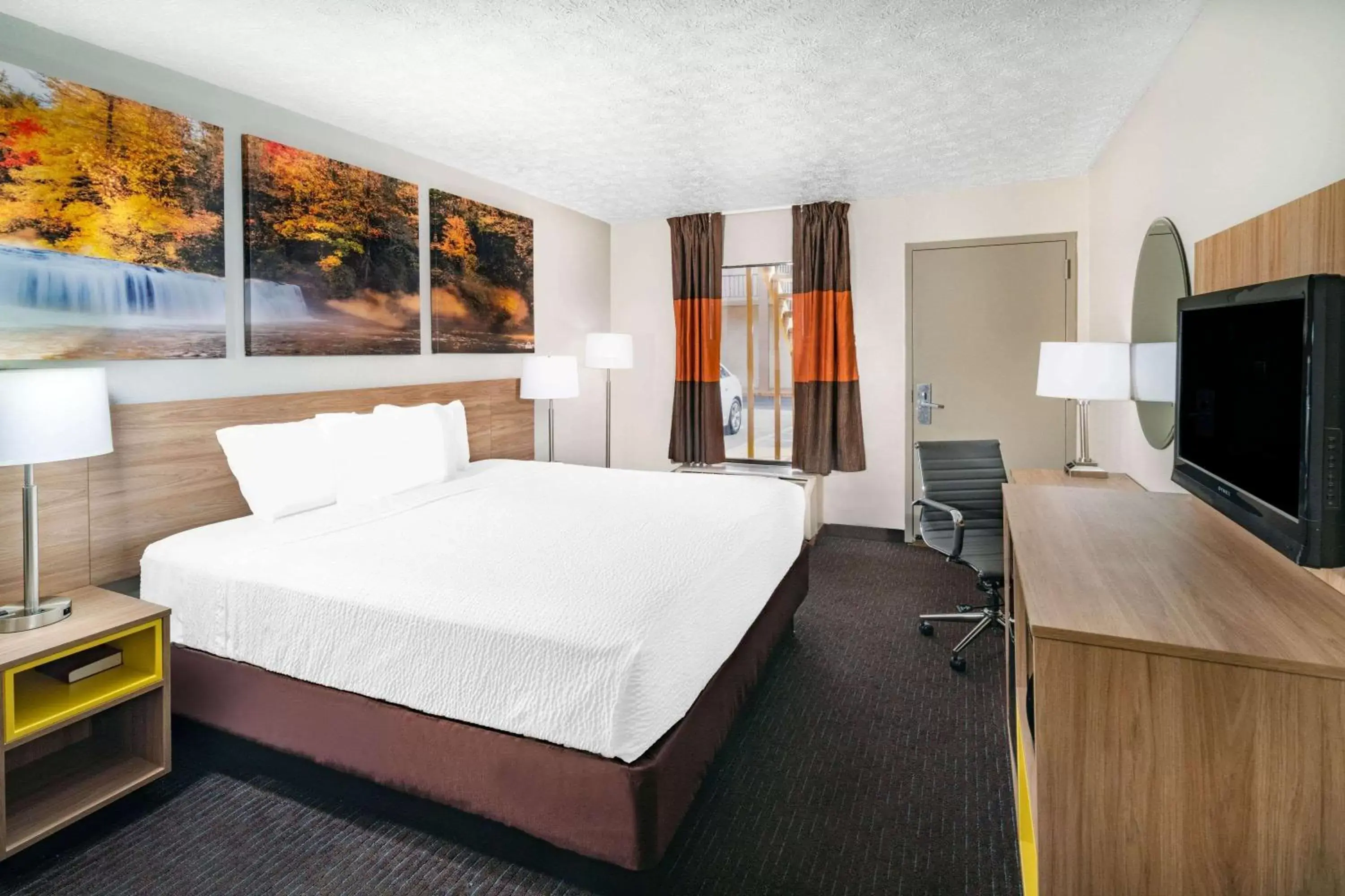 Photo of the whole room in Days Inn by Wyndham Cookeville