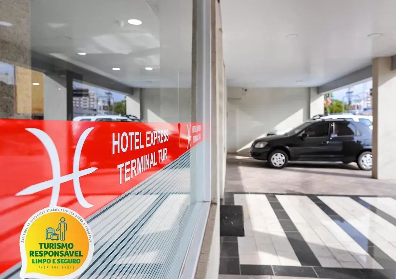 Property building in Hotel Express Terminal Tur - Rodoviária Porto Alegre