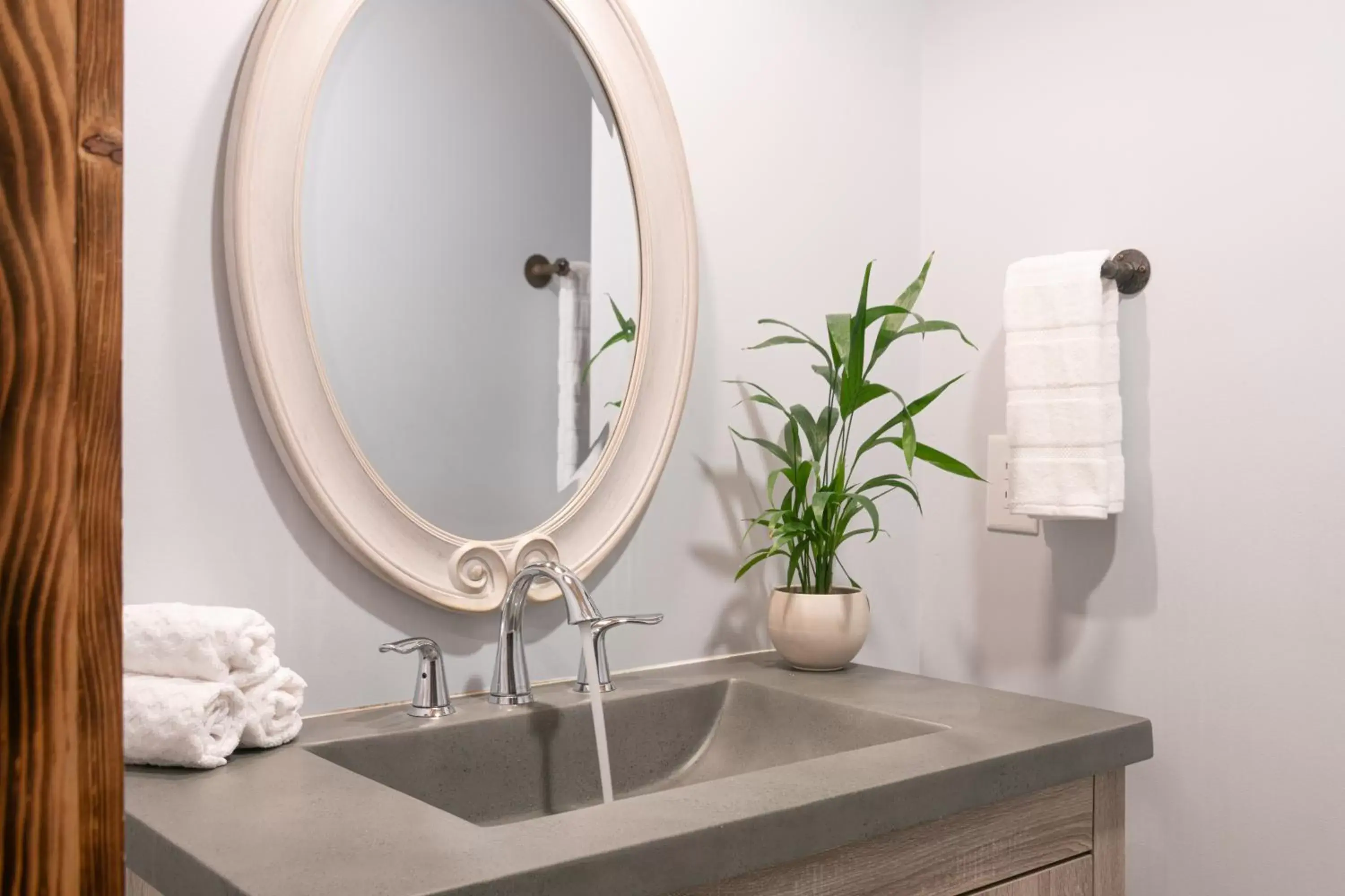 Bathroom in Mad River Lodge