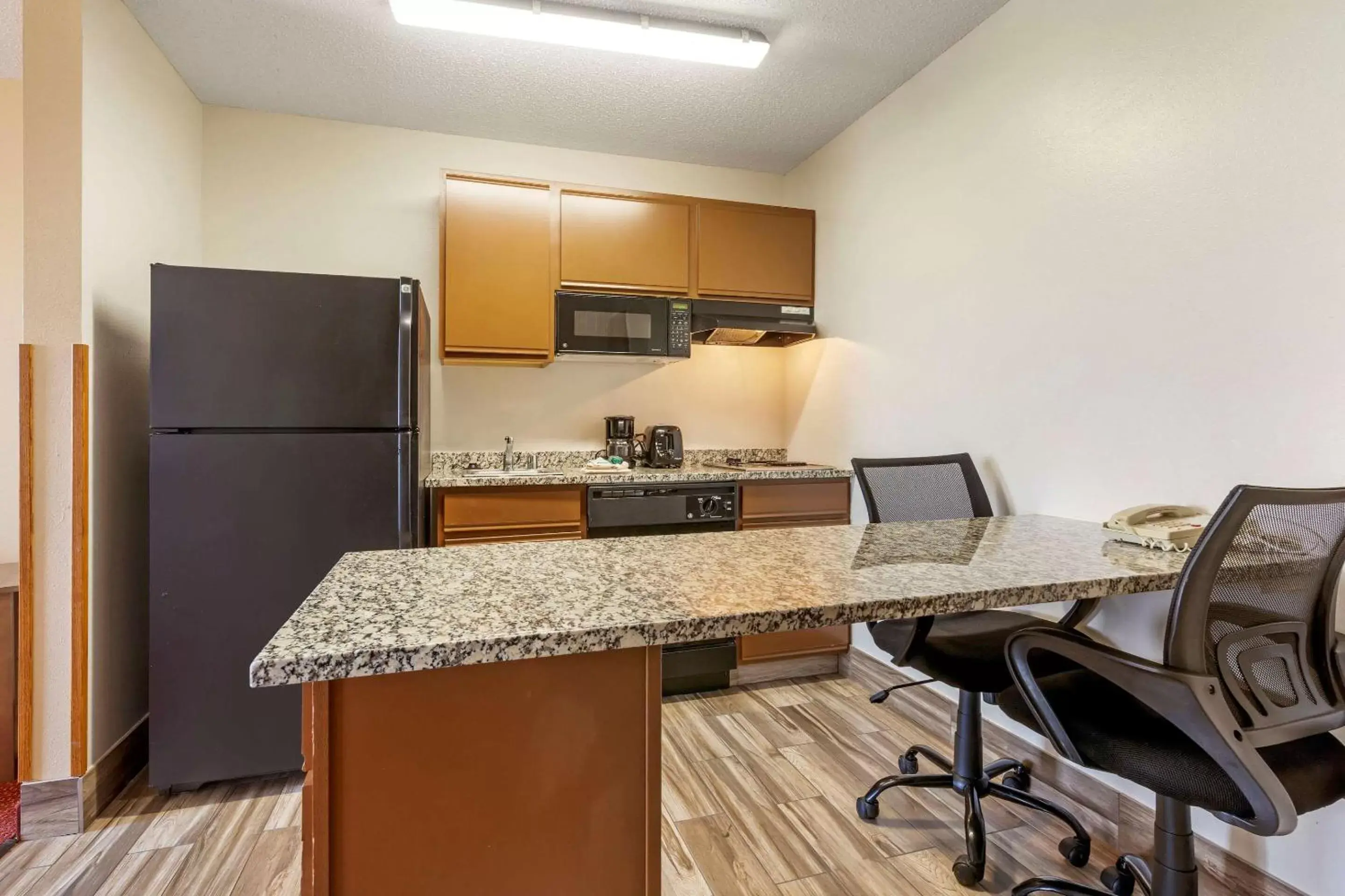 Bedroom in MainStay Suites Dubuque at Hwy 20 Bedroom in MainStay Suites Dubuque at Hwy 20