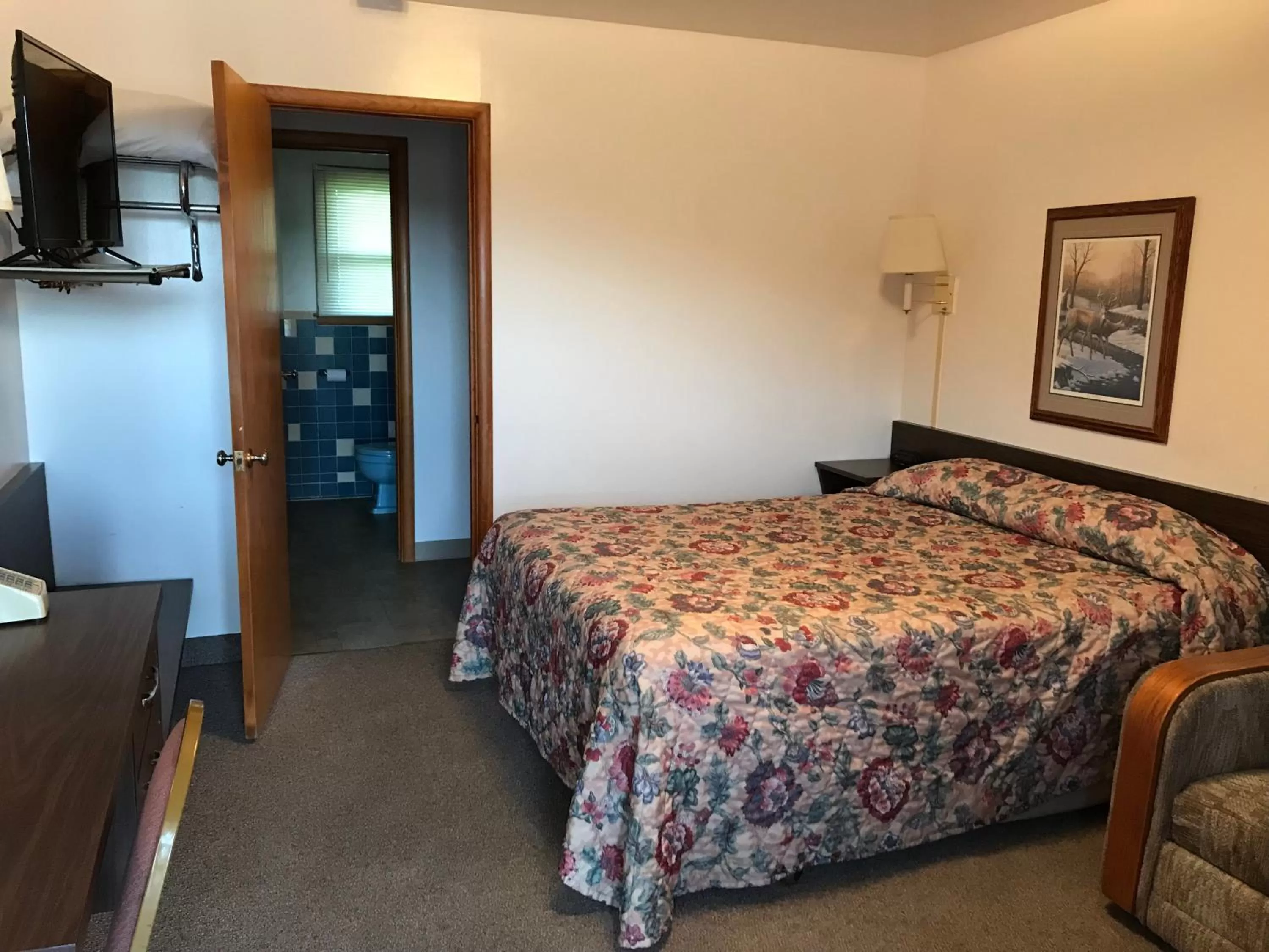 Bedroom in Motel Grand