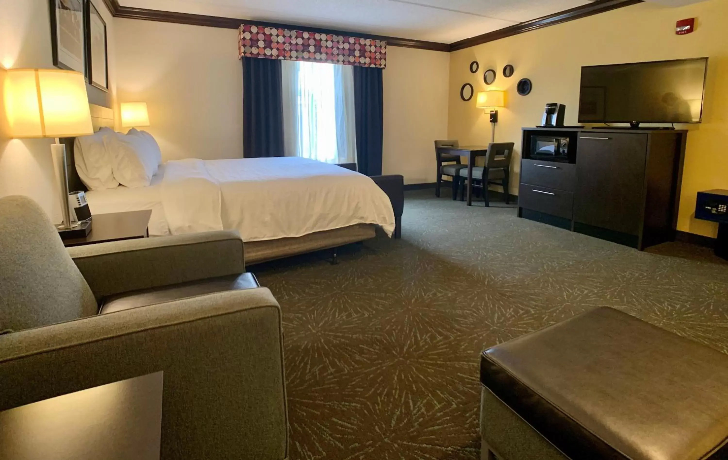 Photo of the whole room in Holiday Inn Express Hotel & Suites Charleston-Ashley Phosphate, an IHG Hotel