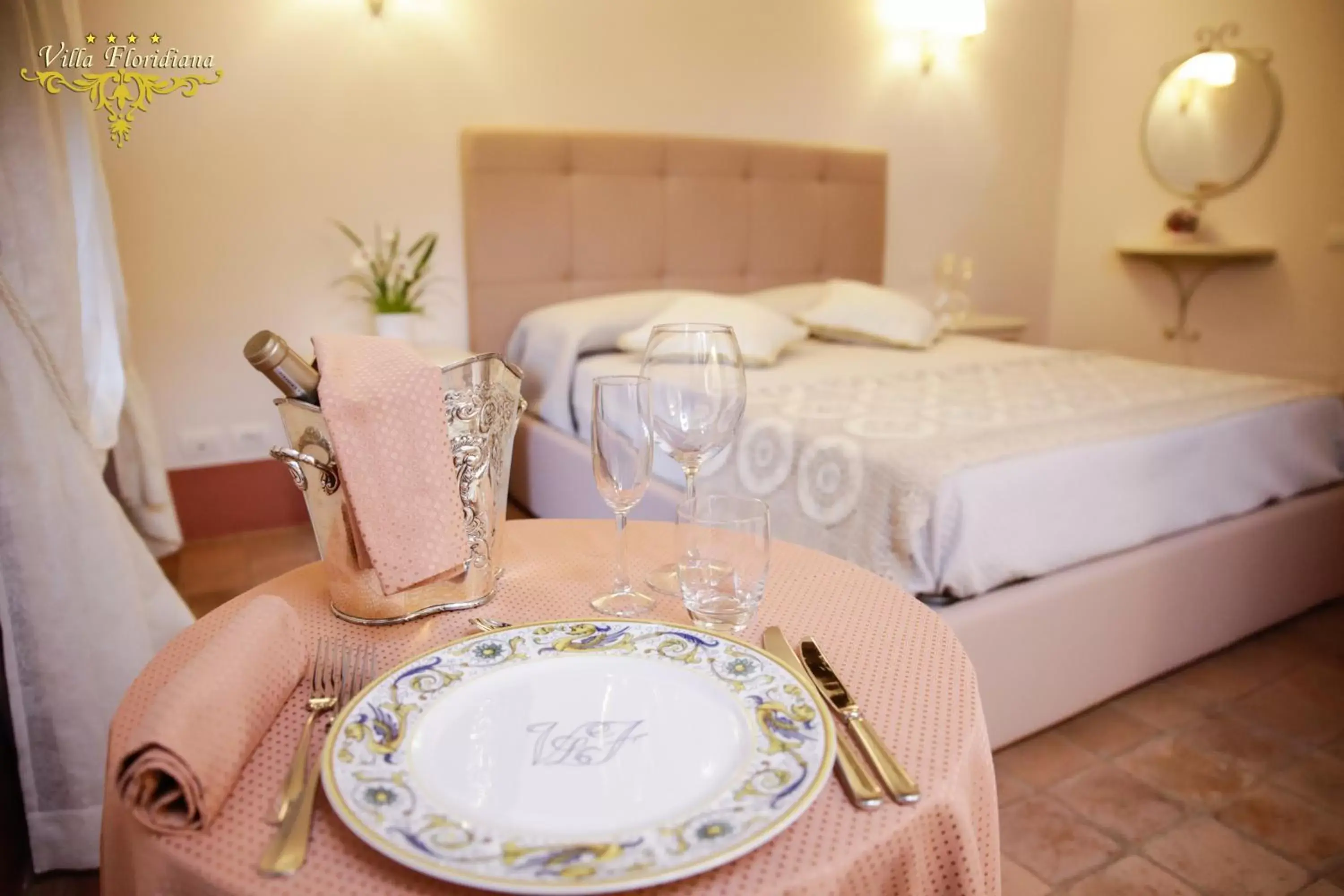 Bed in Villa Floridiana