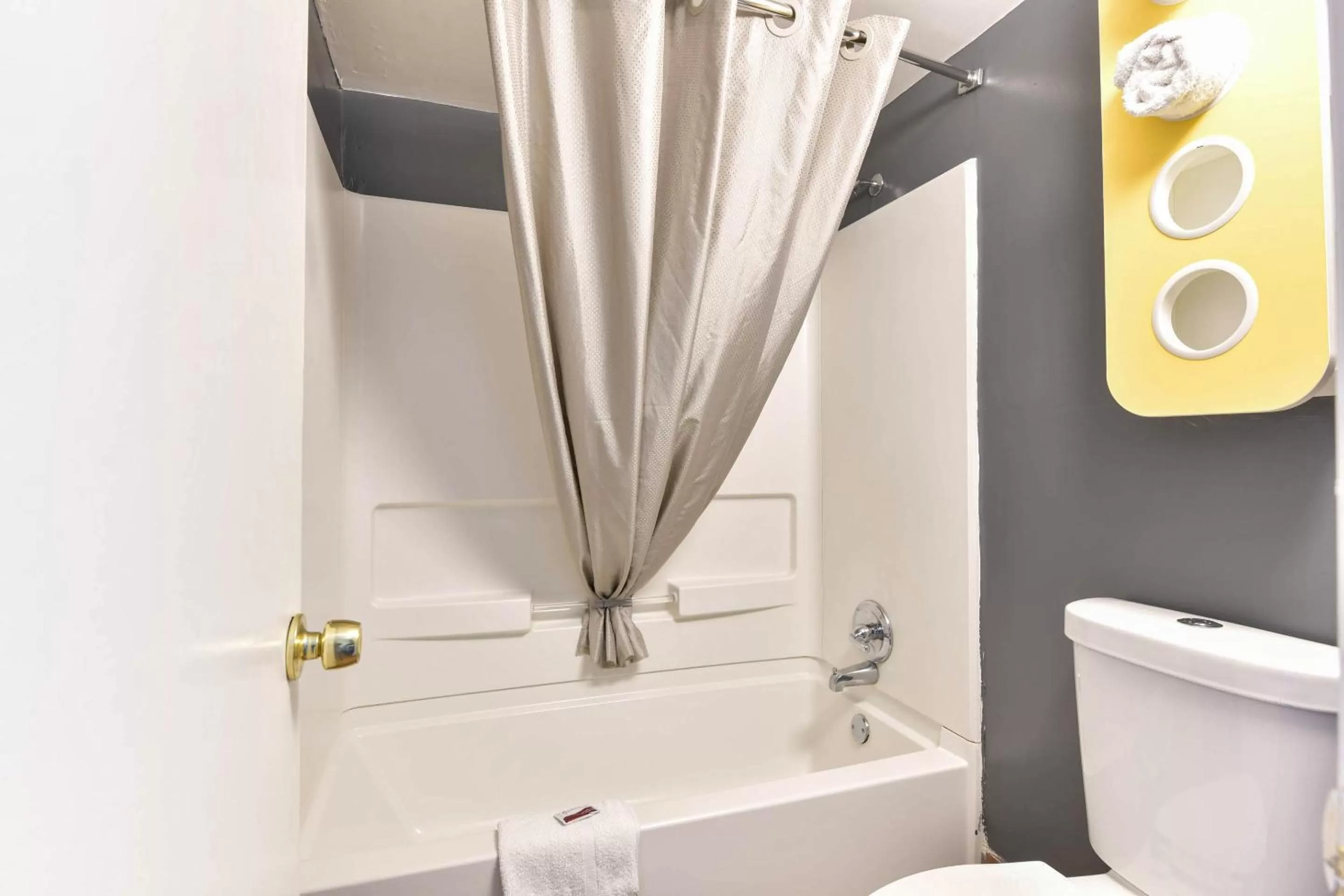 Bathroom in OYO Hotel Valdosta GA I-75