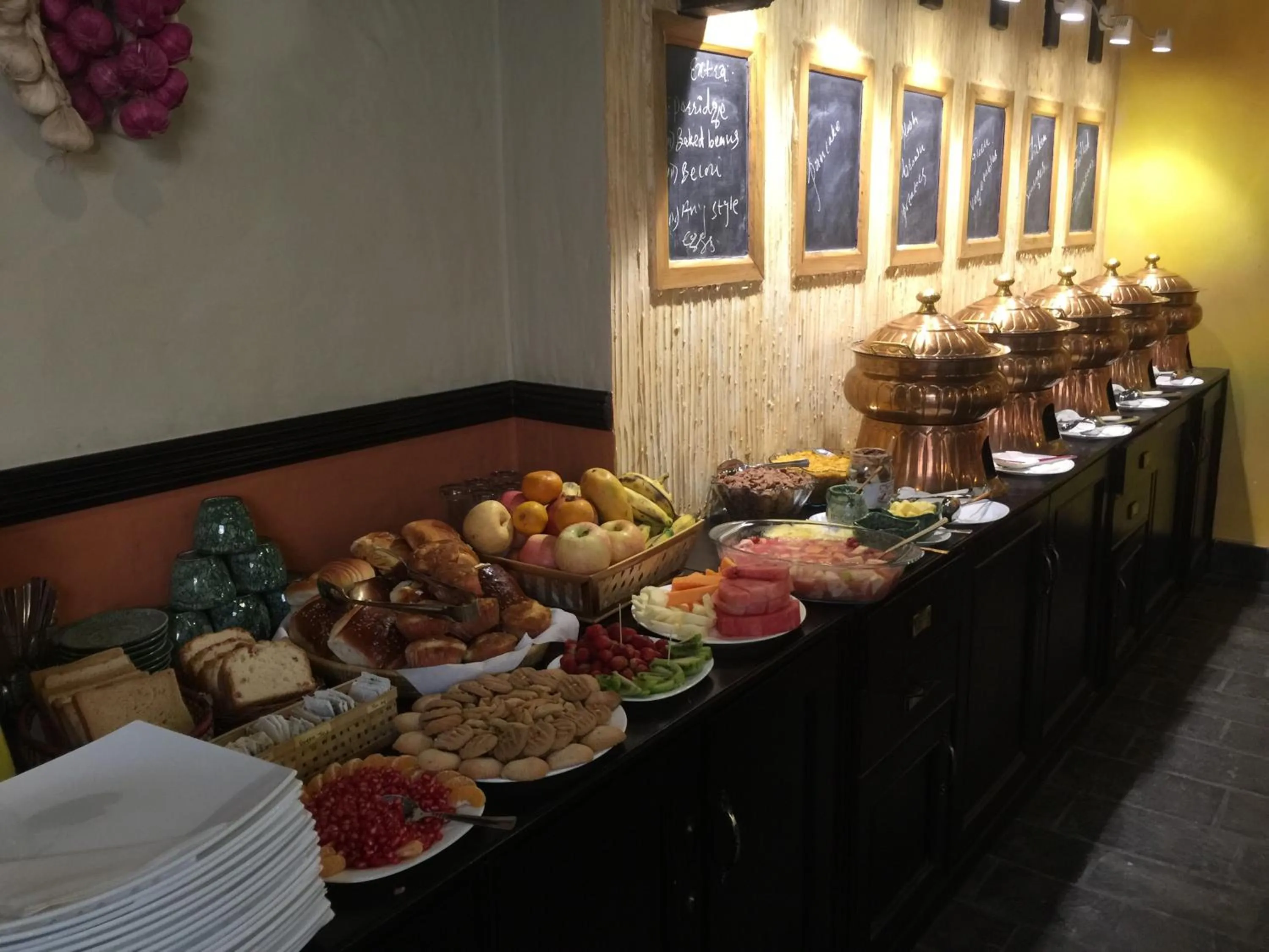 Restaurant/places to eat in Kasthamandap Boutique Hotel