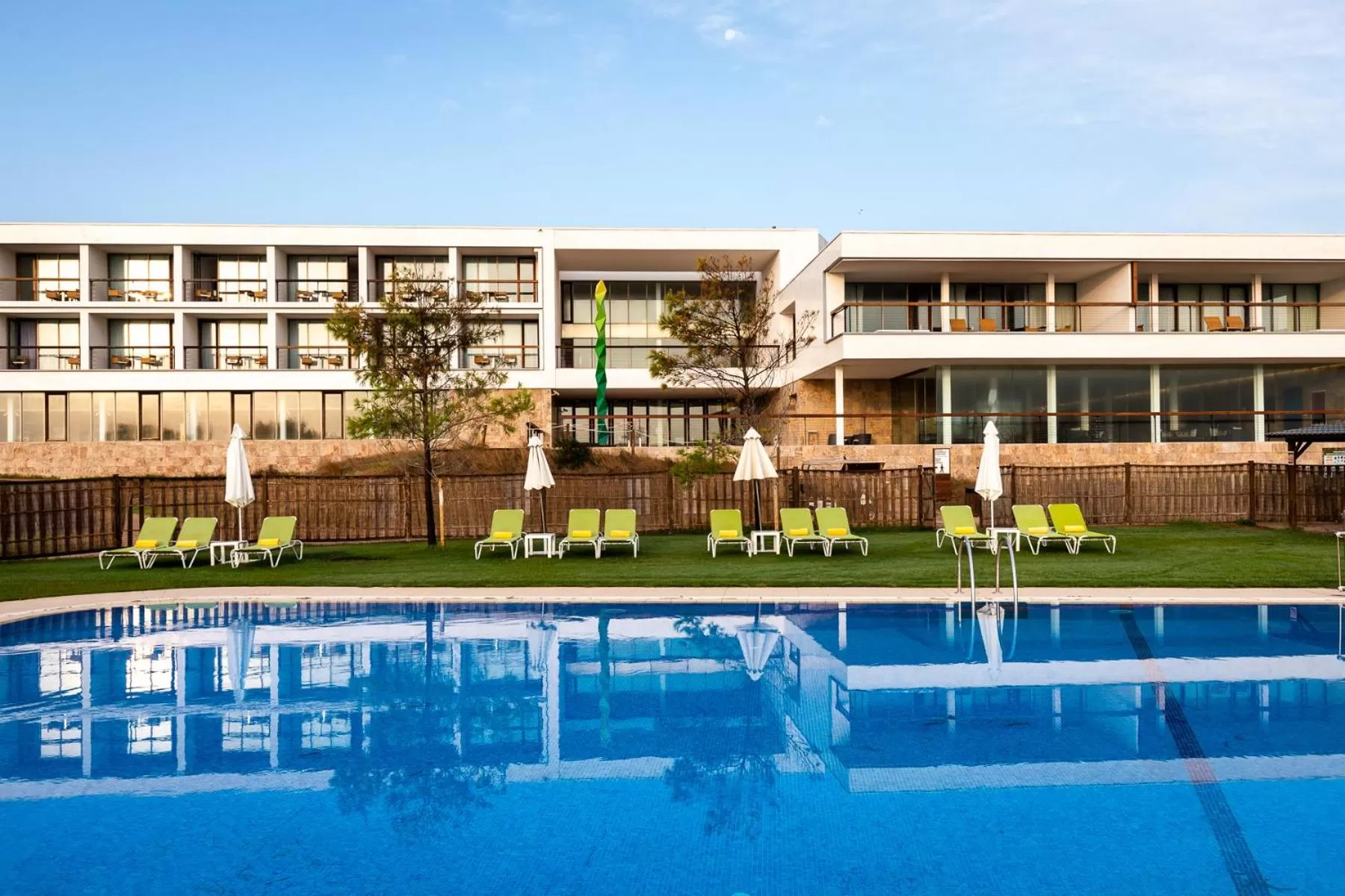 Property building in Parador de El Saler