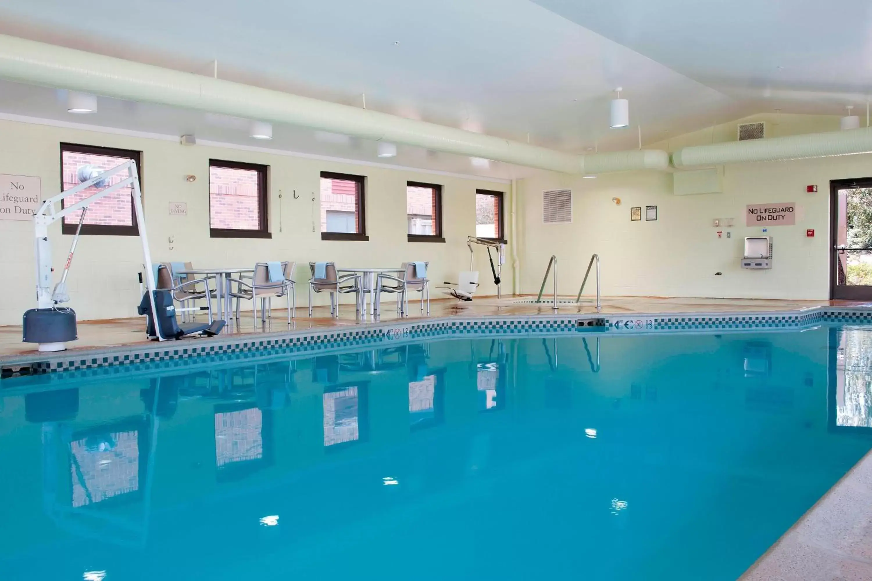 Swimming Pool in SpringHill Suites by Marriott Peoria
